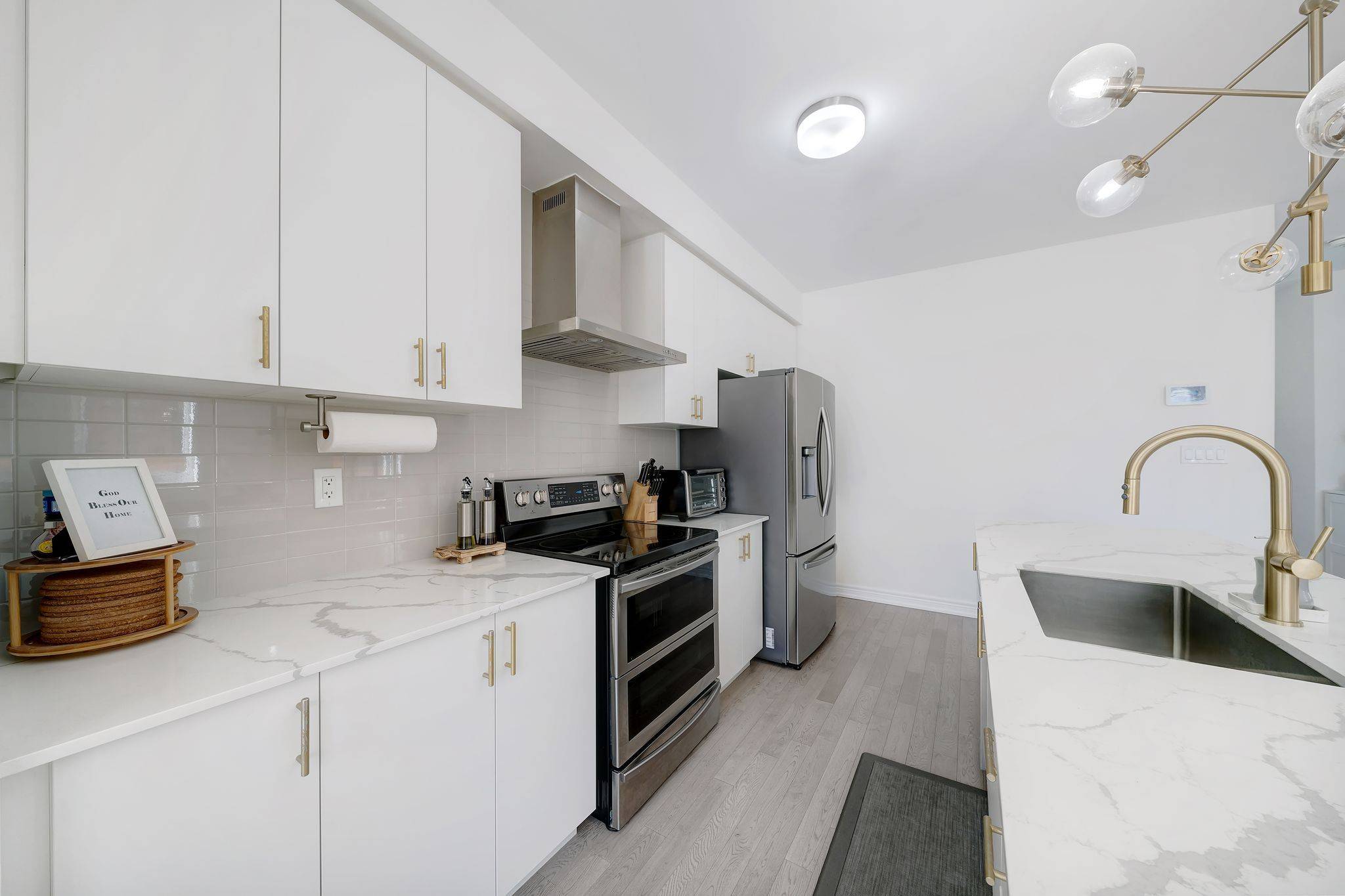 Milton, ON L9E 1L1,1264 Chee Chee LNDG