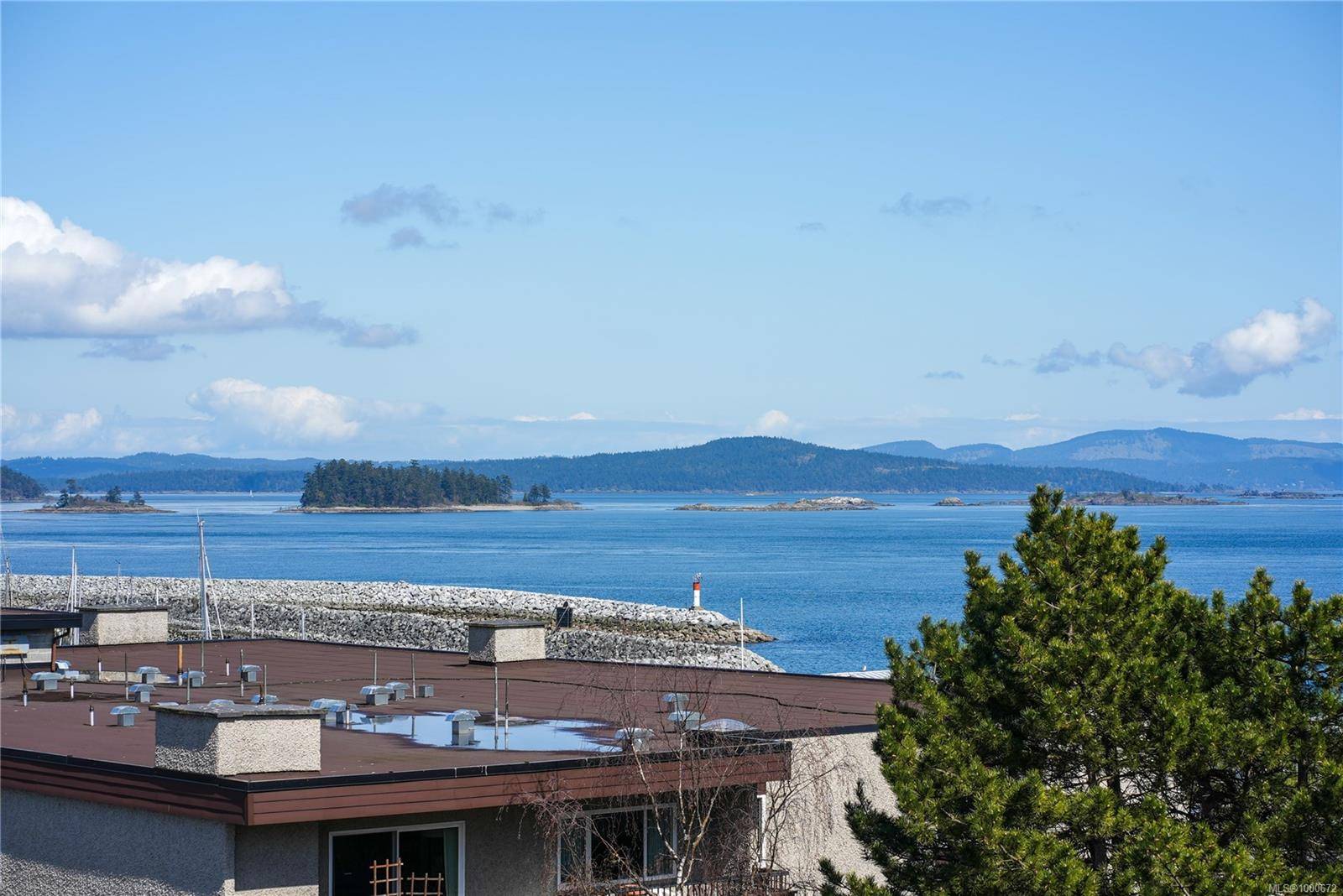 Sidney, BC V8L 4T9,9805 Second St #501