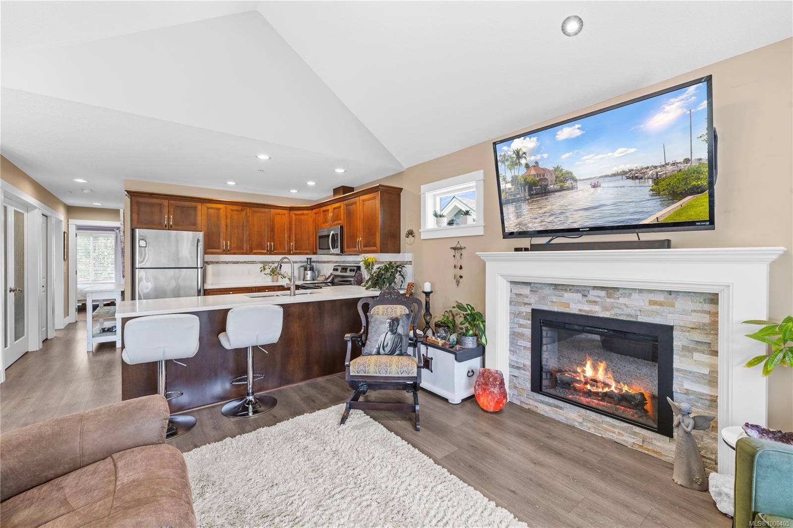 Nanaimo, BC V9V 0A9,6189 Nitinat Way #2