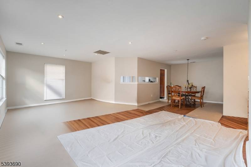 Newark City, NJ 07103,56 Marrow St