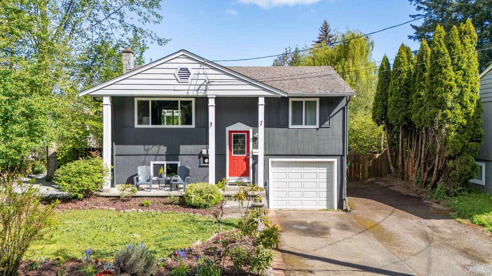 Nanaimo, BC V9R 1X2,676 Beaconsfield Rd