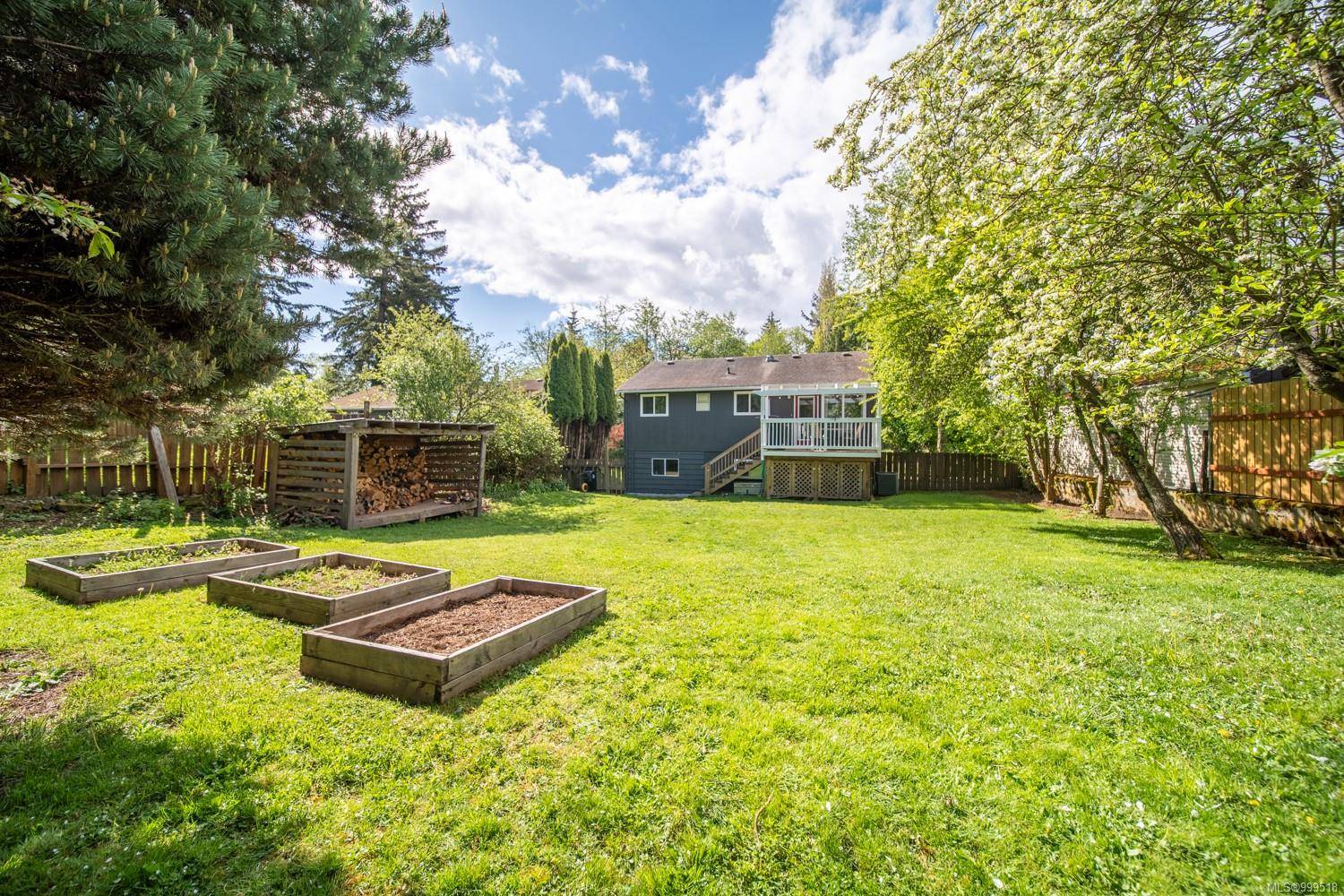 Nanaimo, BC V9R 1X2,676 Beaconsfield Rd