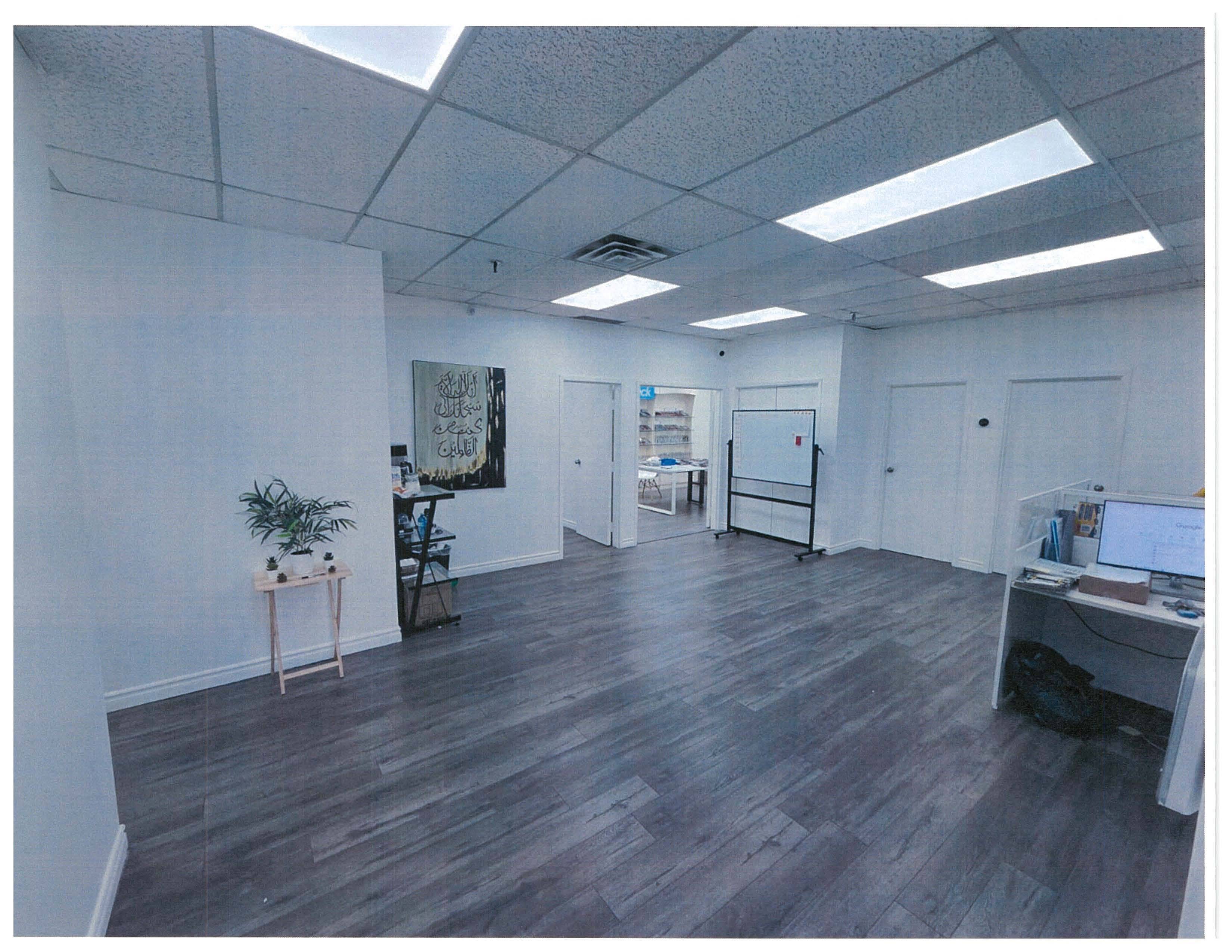 Mississauga, ON L4Z 3K5,215 Traders BLVD #unit #18