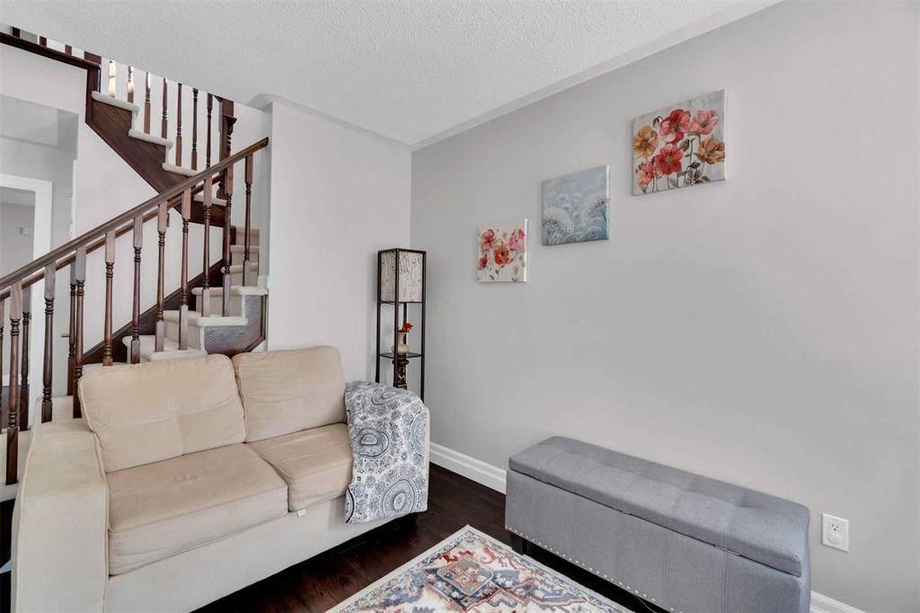 Milton, ON L9T 0K6,796 Hepburn RD