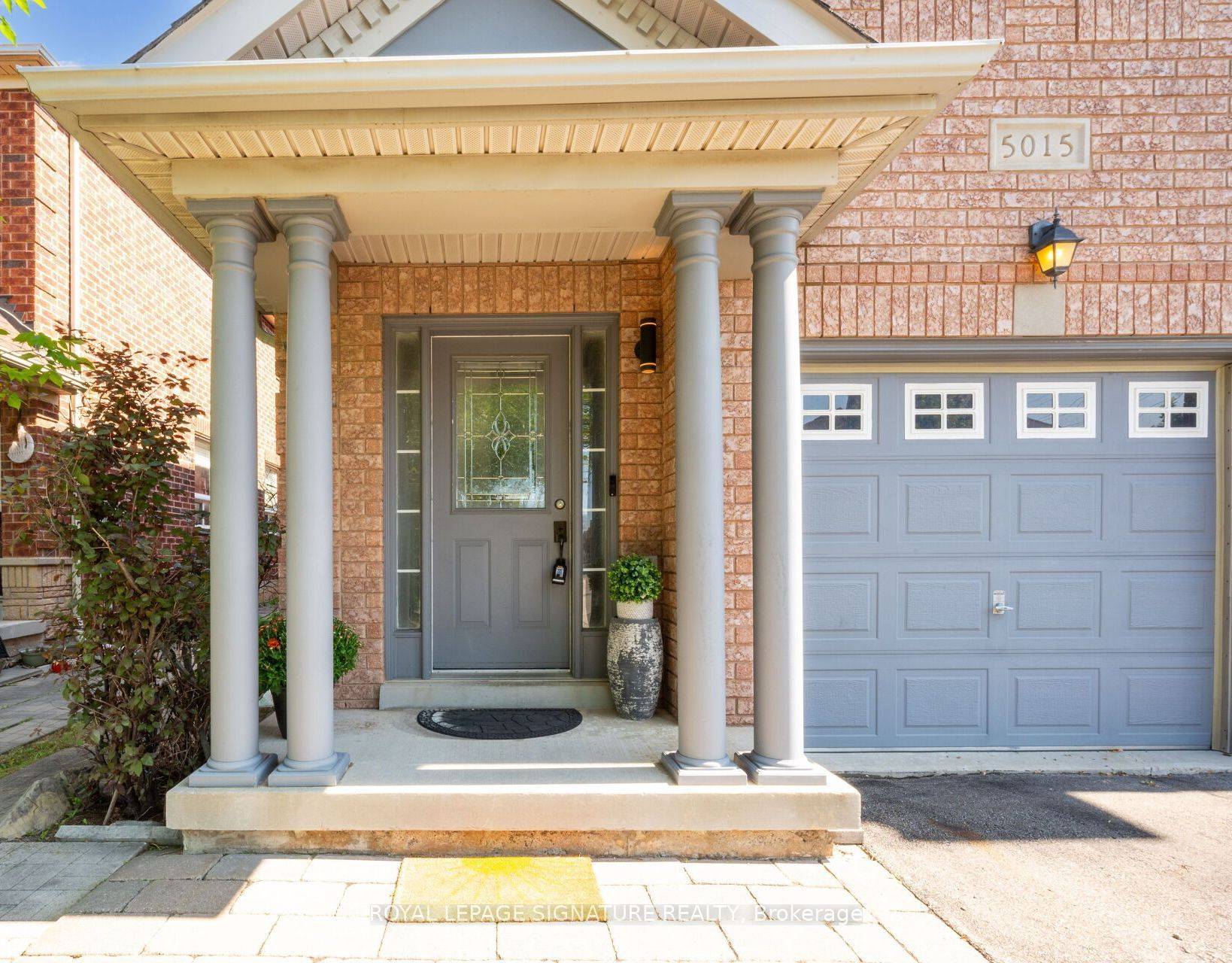 Mississauga, ON L5M 7W8,5015 Dubonet DR