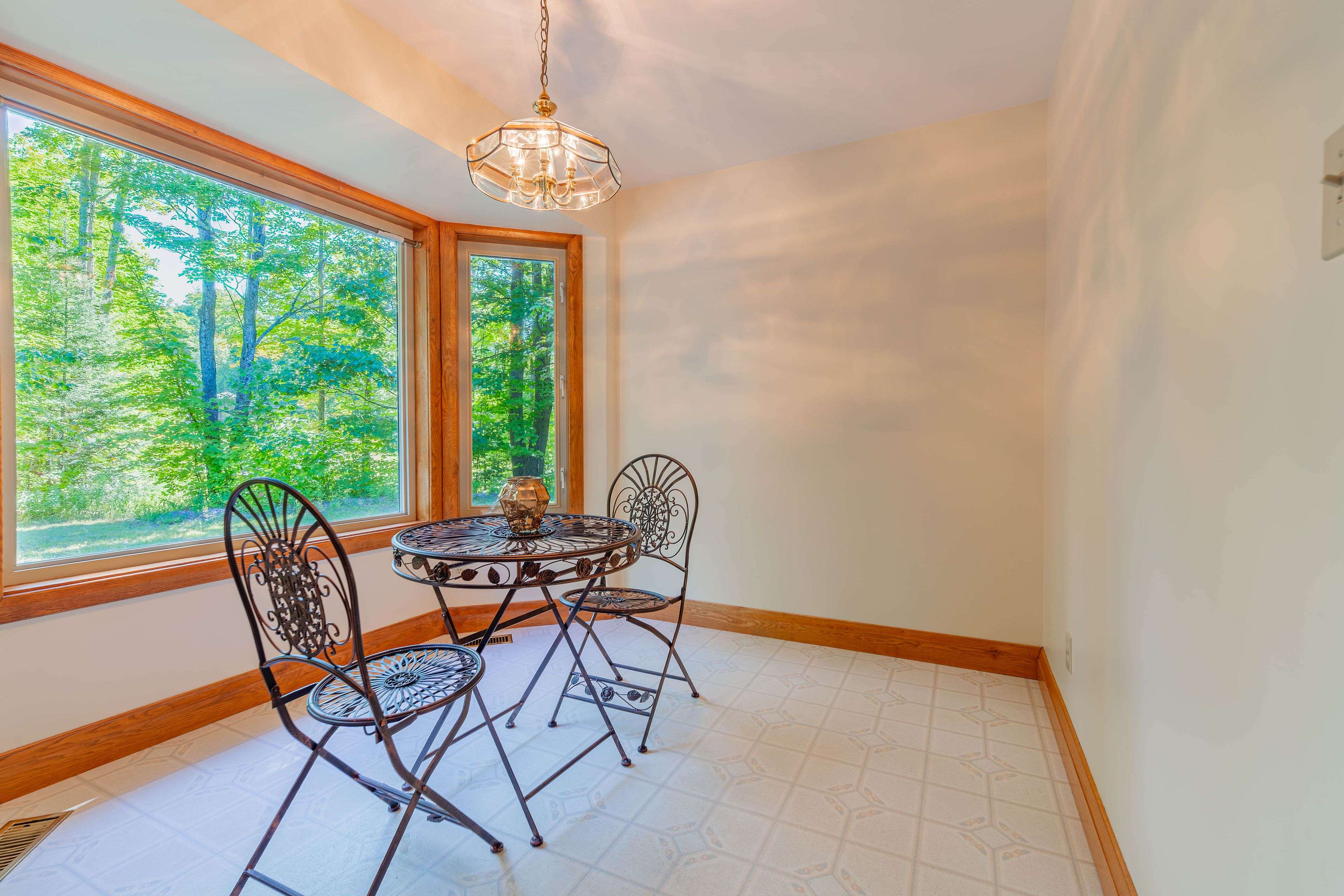 North Bay, ON P1B 8G2,81 Hazelton LN