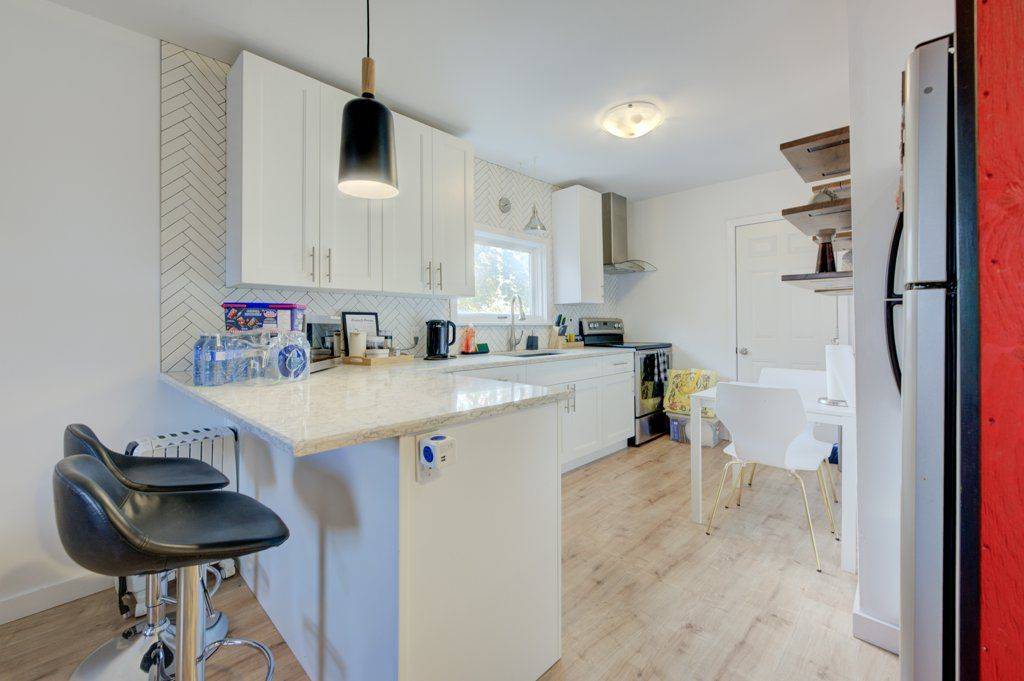 Kitchener, ON N2G 2C6,46 Cherry ST