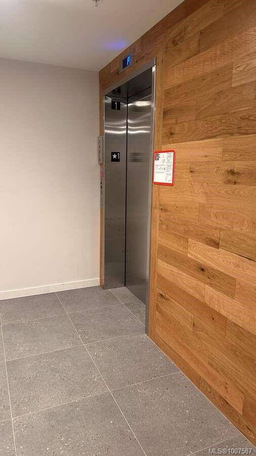 Langford, BC V9B 7A1,958 Pharoah Mews #204