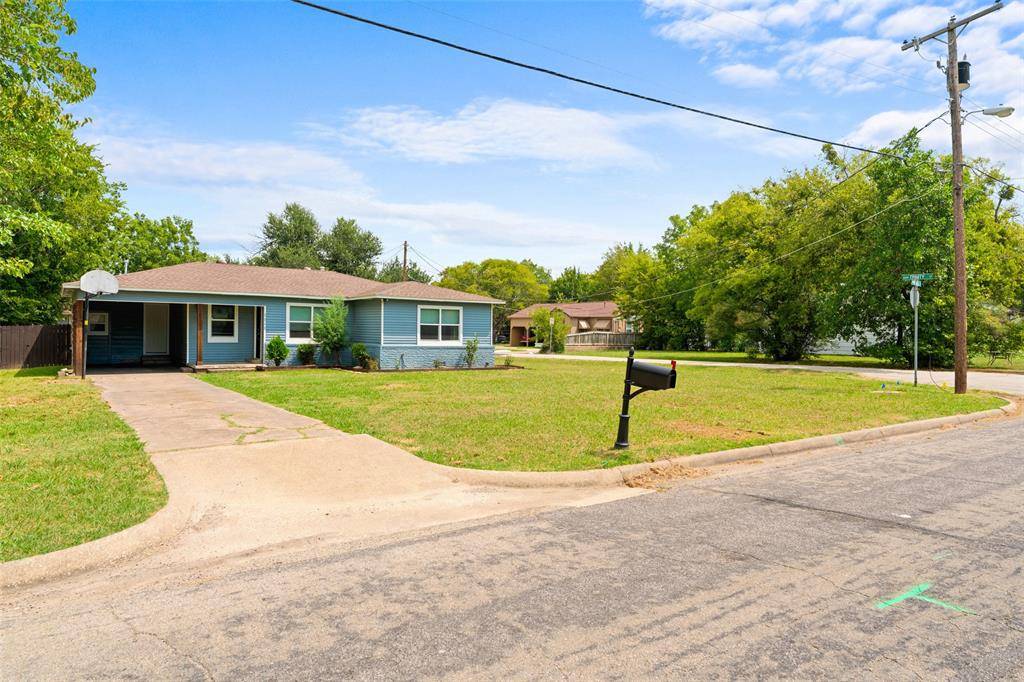 Greenville, TX 75402,3202 Mitchell Street