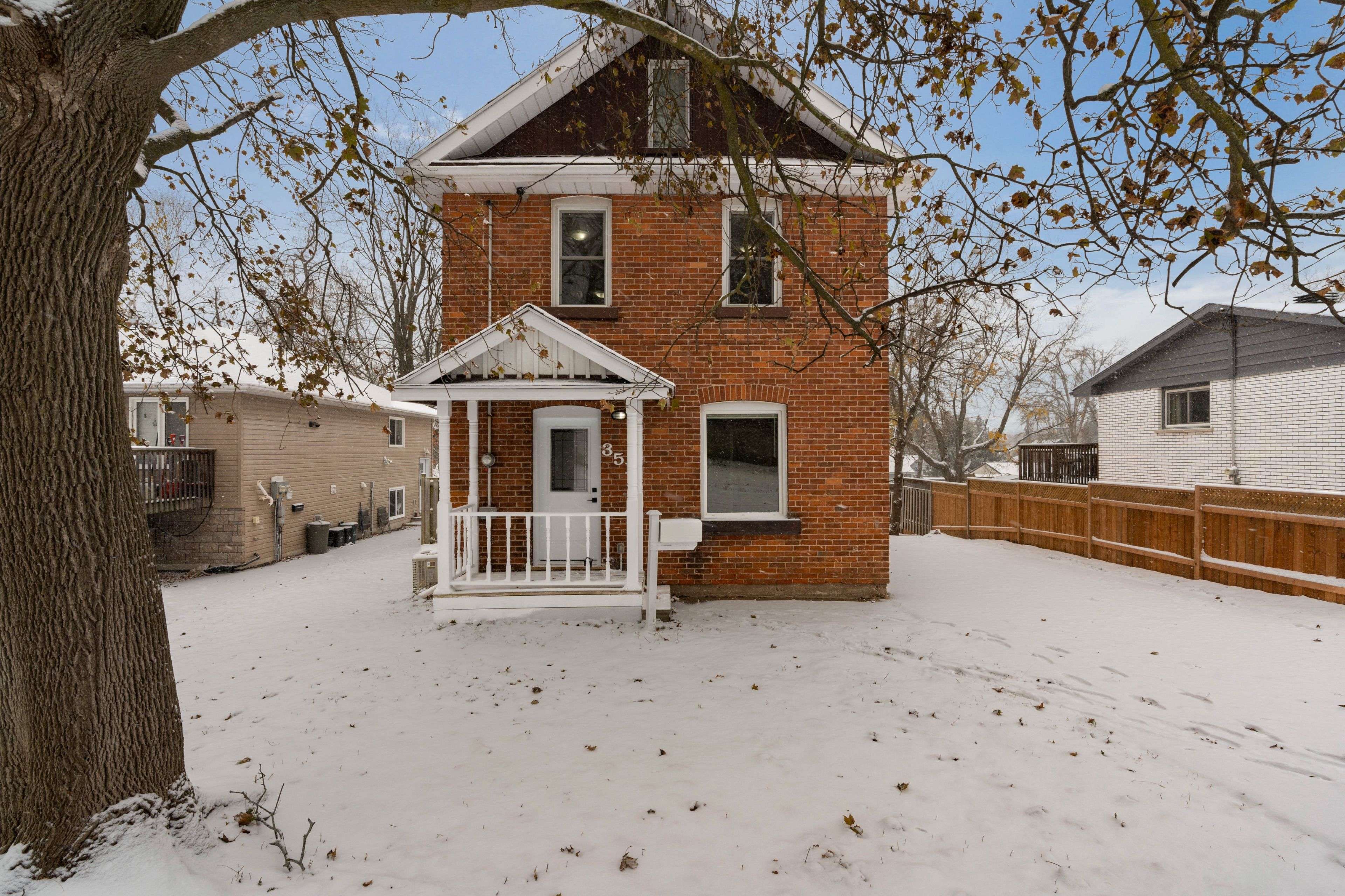 Orillia, ON L3V 3M9,351 Arthur ST