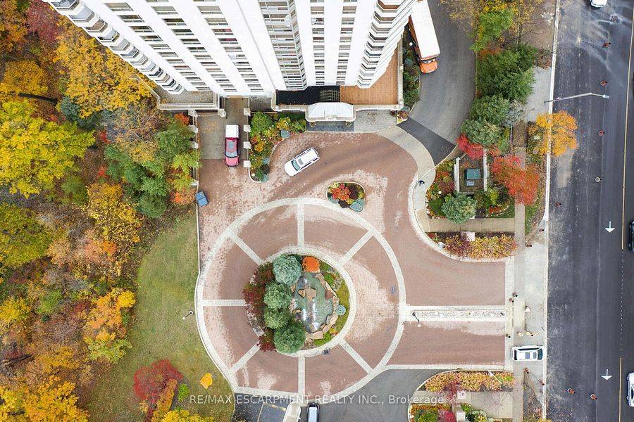 Mississauga, ON L5L 5Y8,1900 The Collegeway N/A #PH7