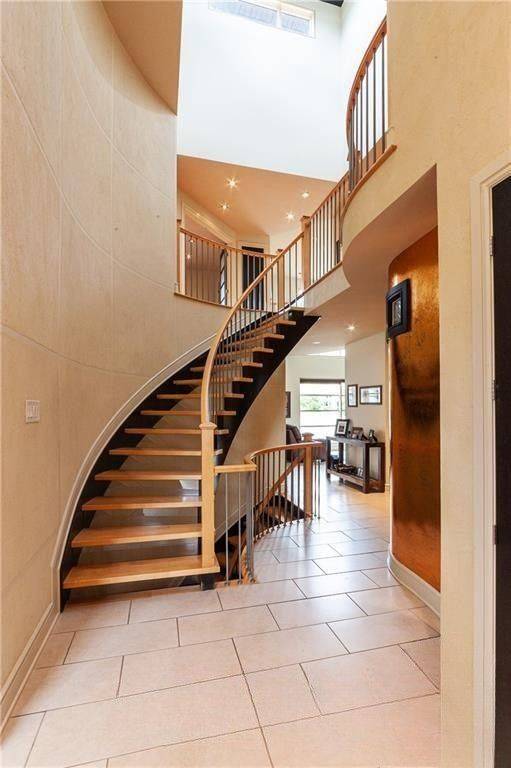 Mooneys Bay - Carleton Heights And Area, ON K2C 4H8,423 Rahul CRES