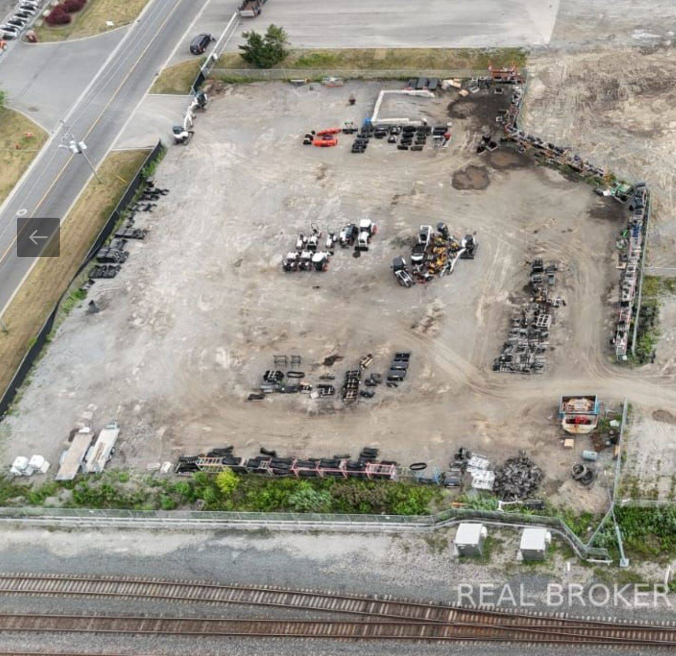 Hamilton, ON L8E 5H4,375 Mcneilly RD #1A