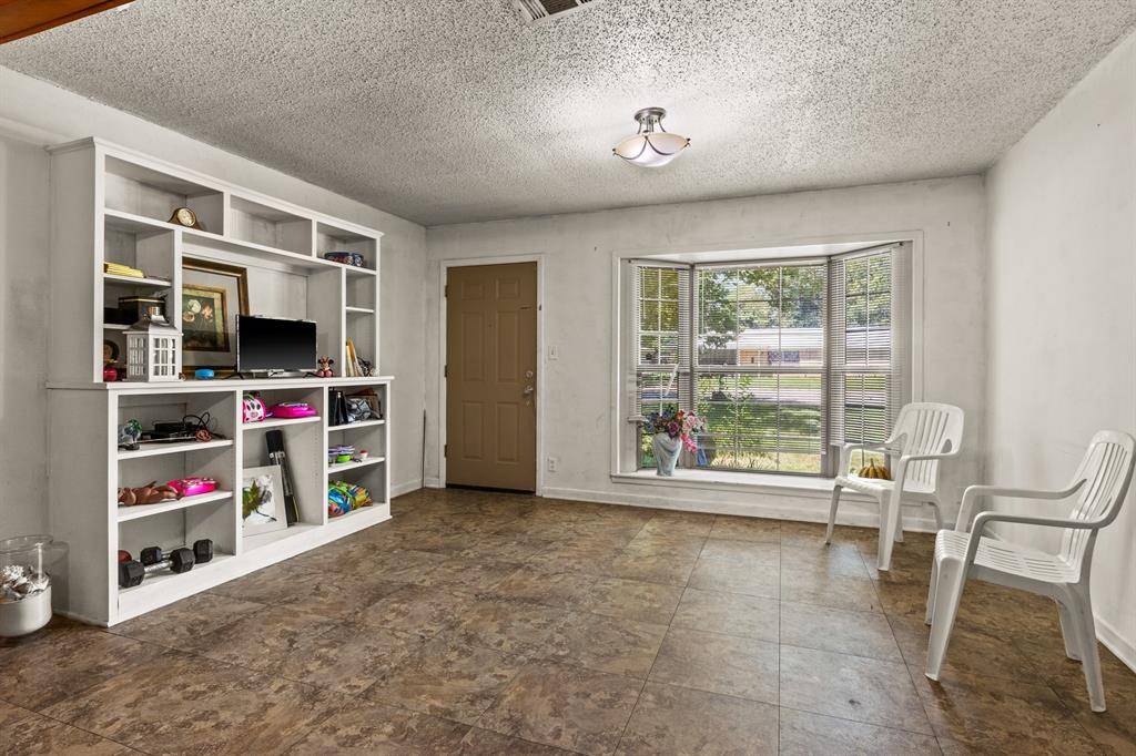 Mount Pleasant, TX 75455,309 Henderson Street