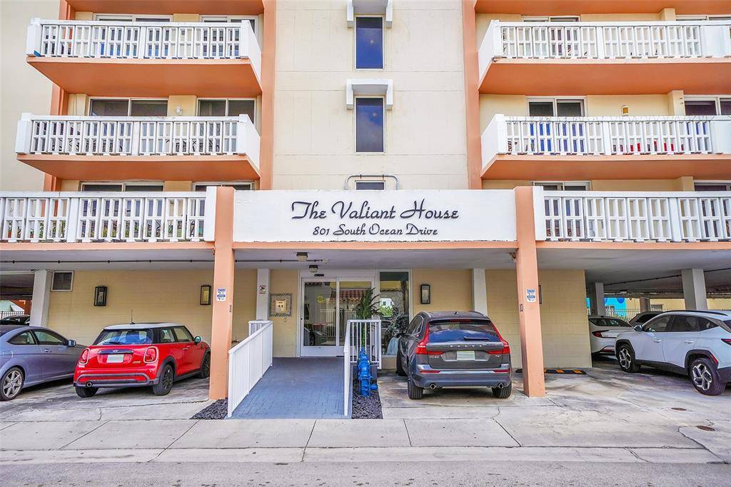 Hollywood, FL 33019,801 S OCEAN DR #806