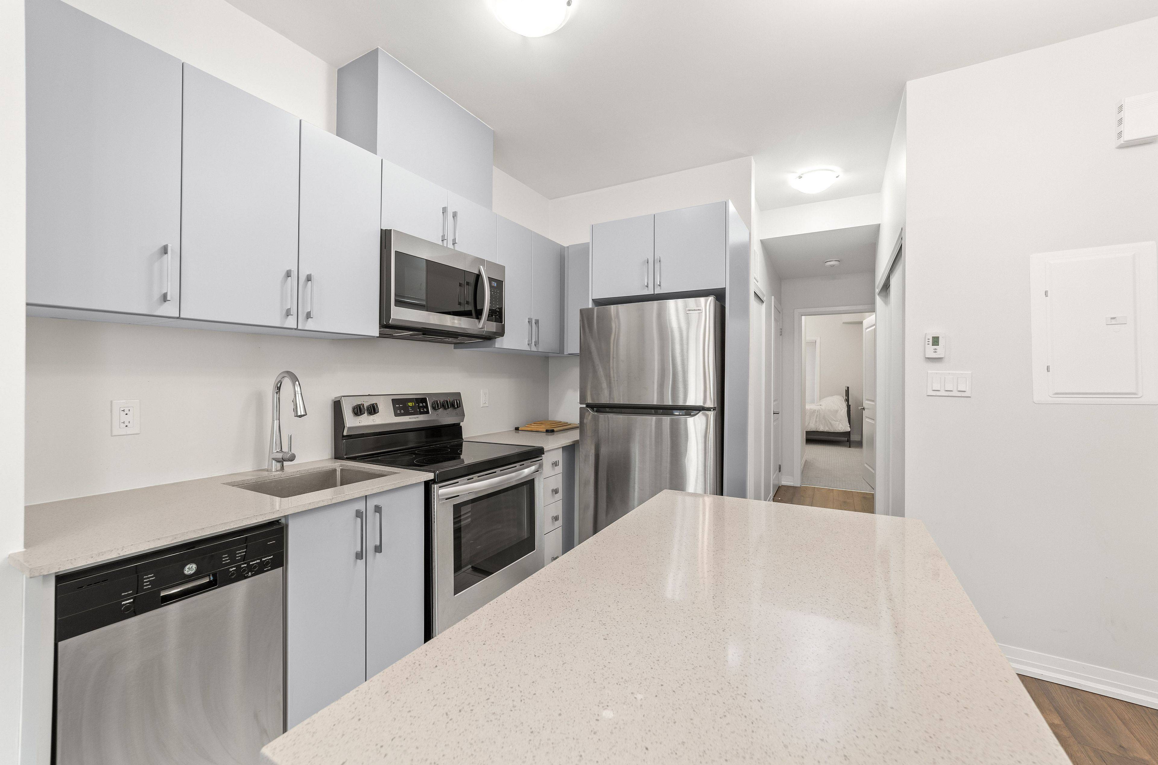 Mississauga, ON L5J 0B6,1165 Journeyman LN #213