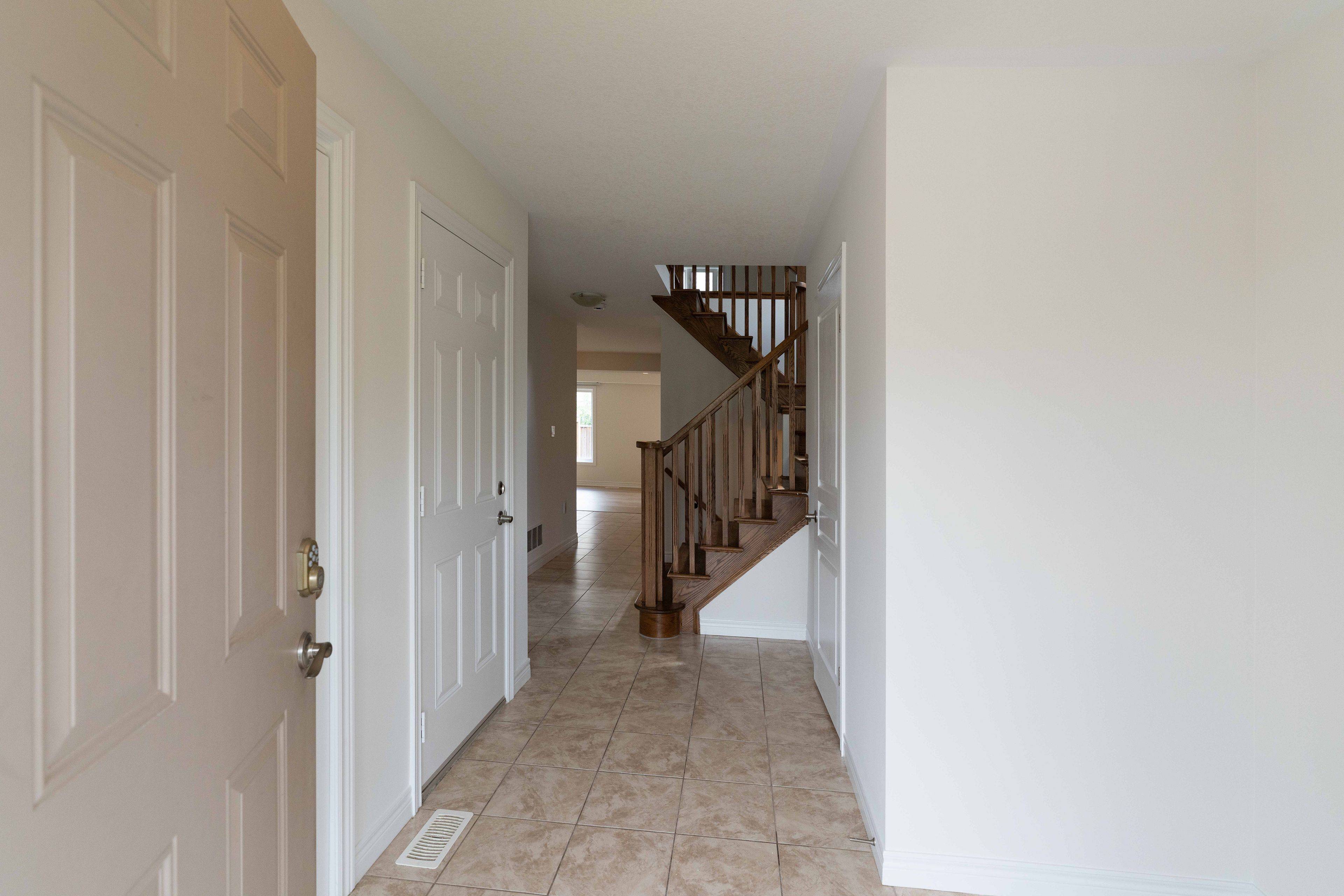 Hamilton, ON L0R 1P0,328 Keystone CRES