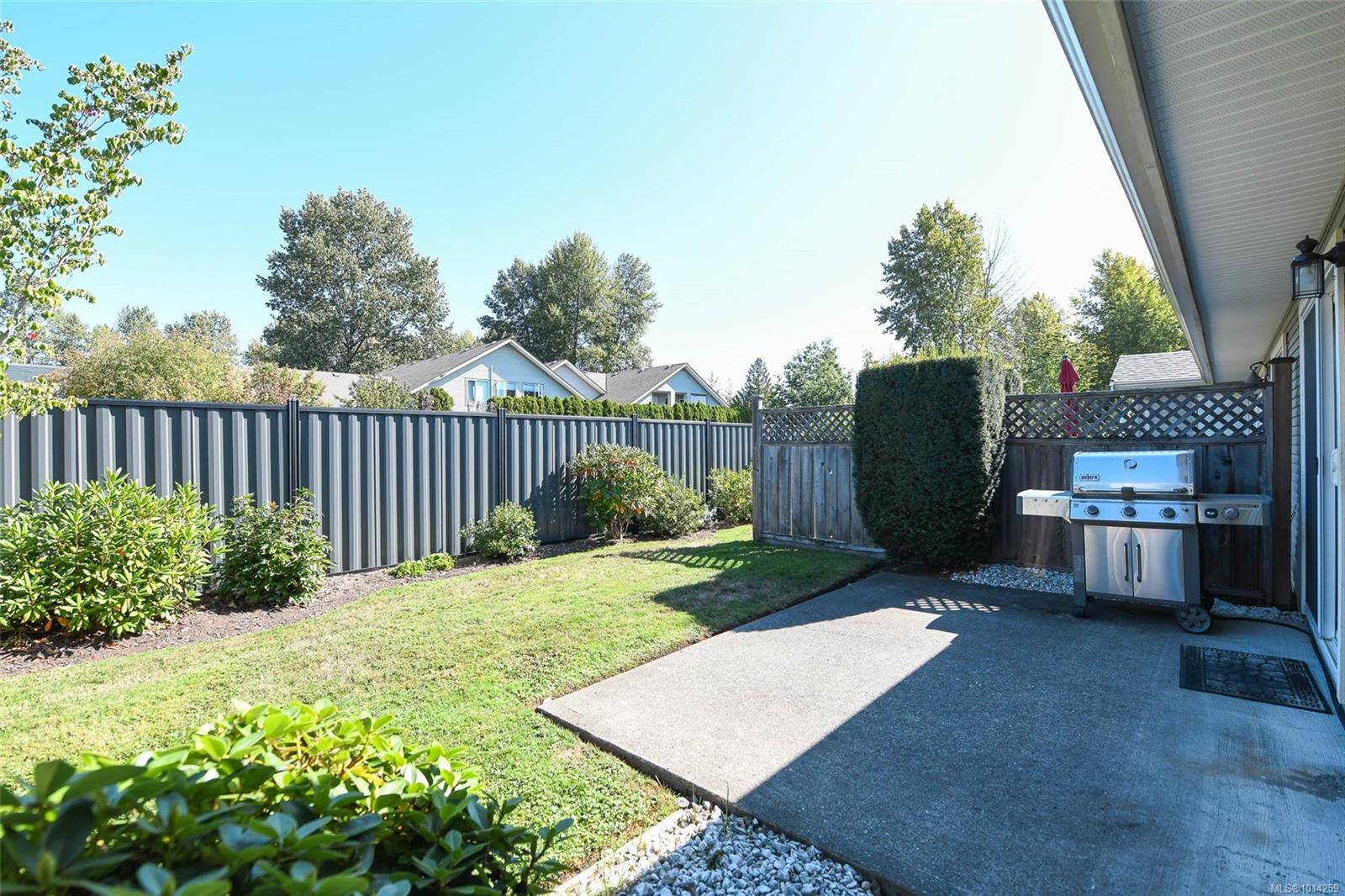 Courtenay, BC V9N 4A5,1050 8th St #2