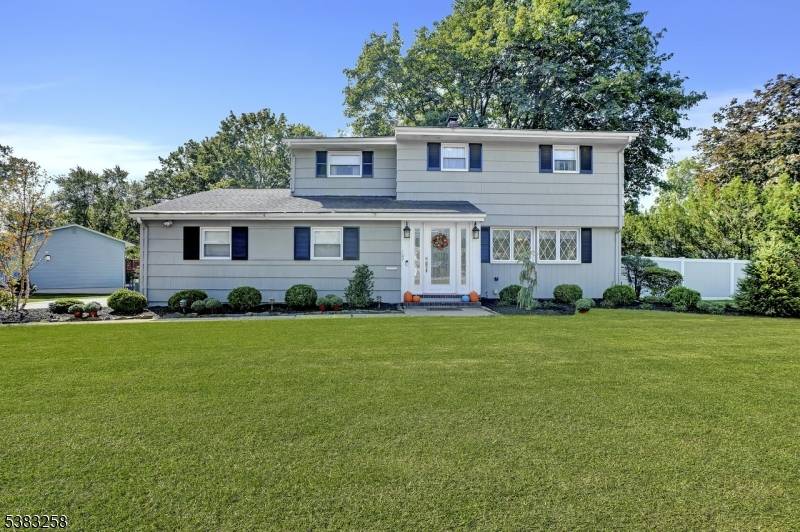 East Hanover Twp., NJ 07936,107 Fairway Dr