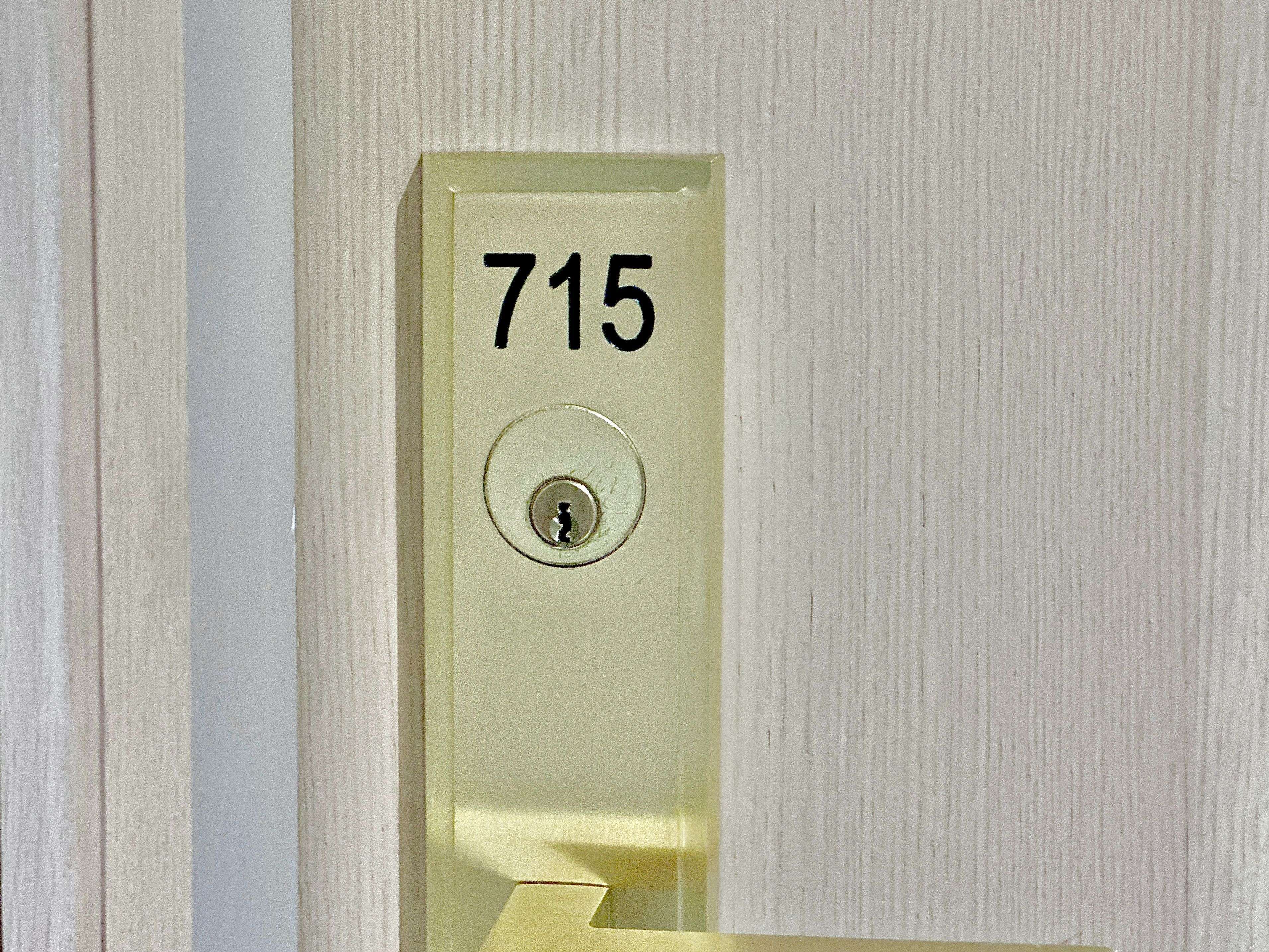 Toronto C15, ON M2K 1B5,621 Sheppard AVE N #715