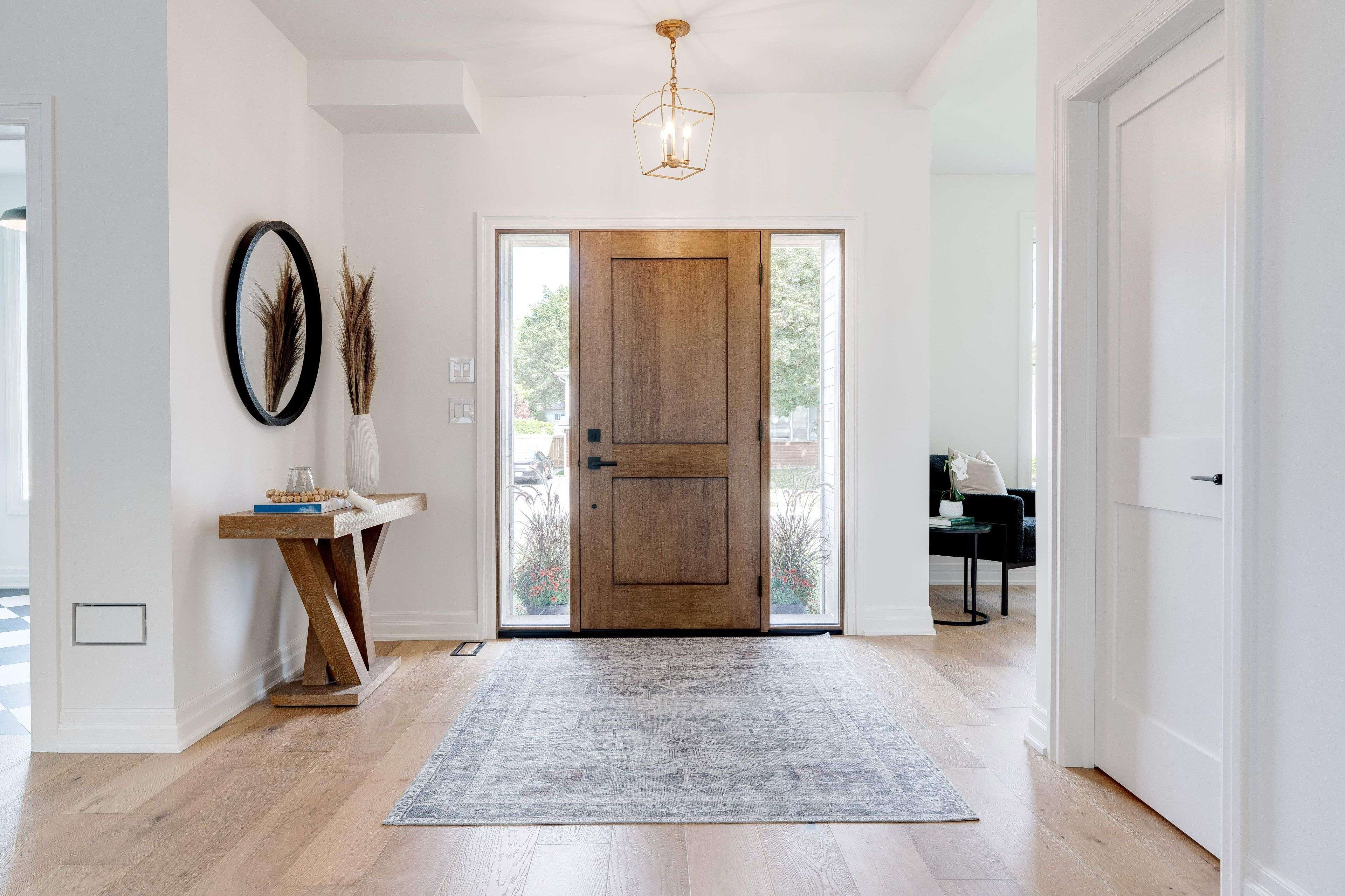 Burlington, ON L7R 3B9,684 Peele BLVD