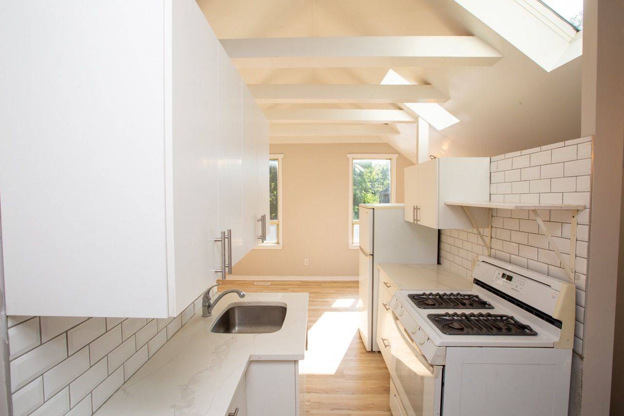 London East, ON N6B 3H9,458 Adelaide ST N