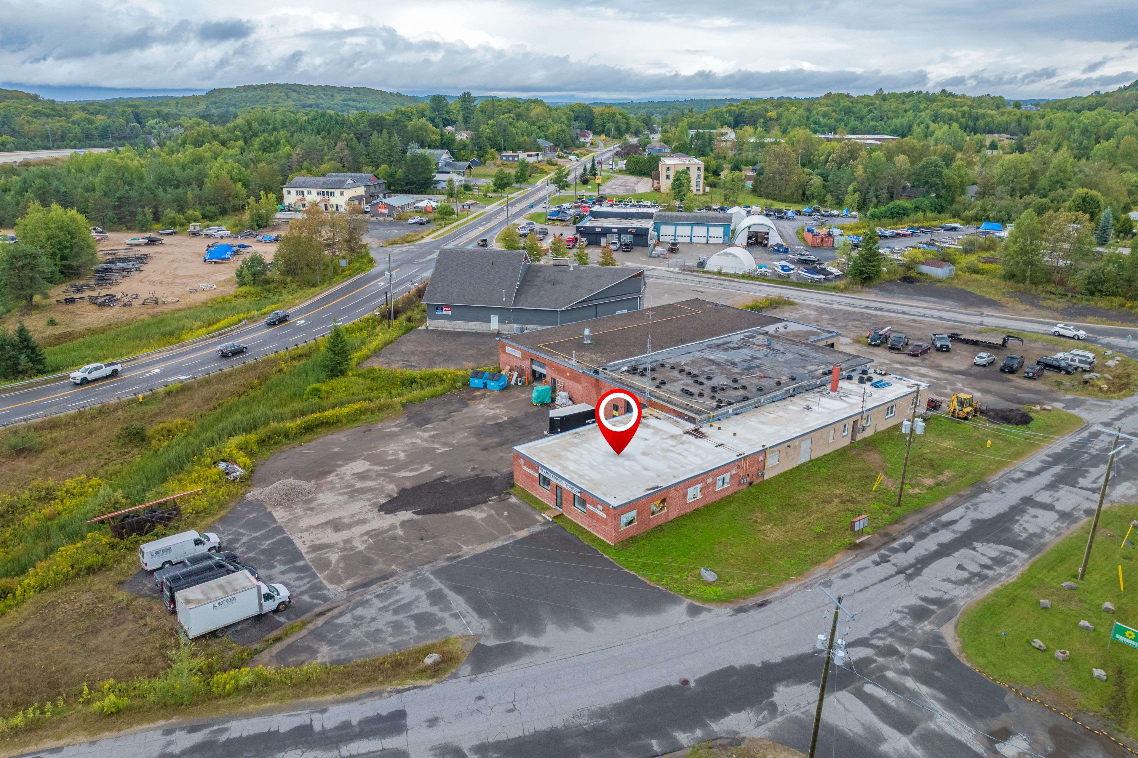 Huntsville, ON P1H 1Y3,45 Cairns CRES