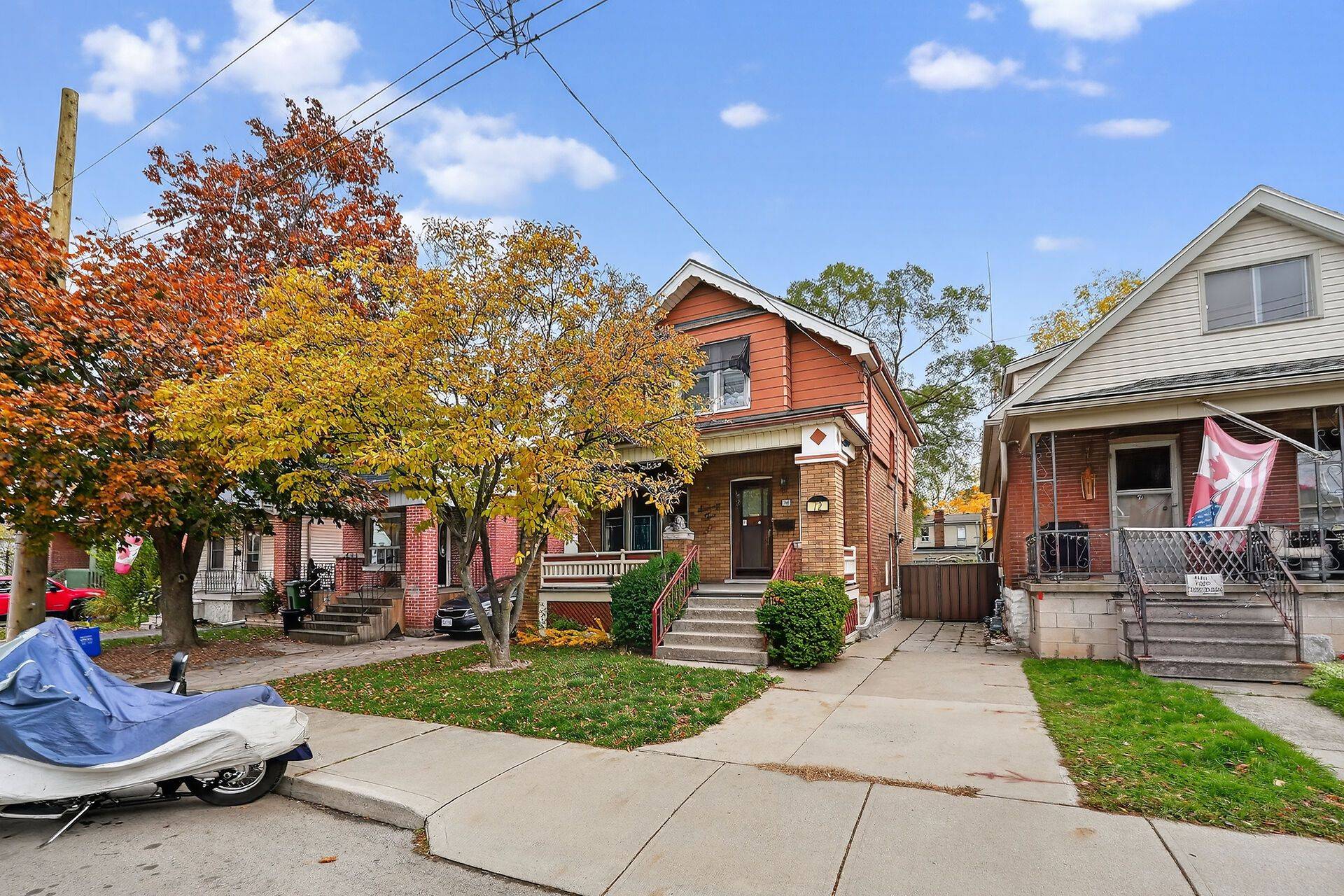 Hamilton, ON L8H 4B5,72 London ST N