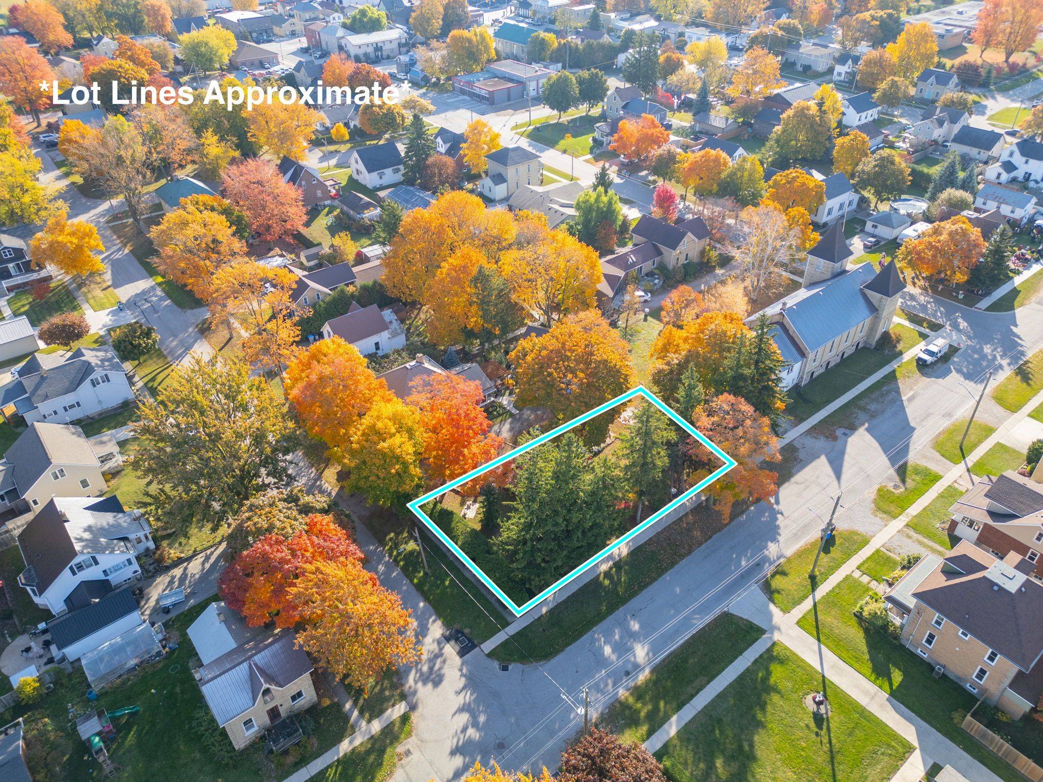 Bluewater, ON N0M 2T0,21 Rosalie ST