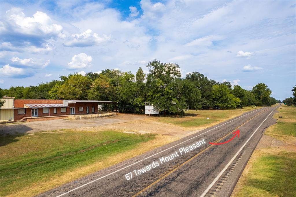 Mount Vernon, TX 75457,257 E Hwy 67