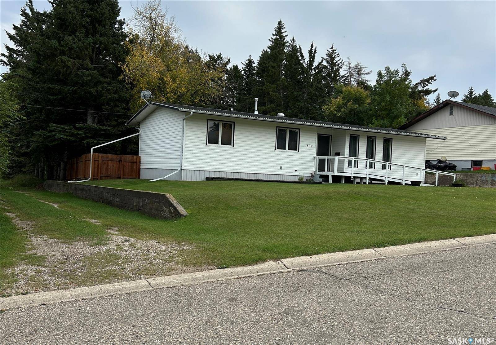 Kelvington, SK S0A 1W0,602 Hall STREET