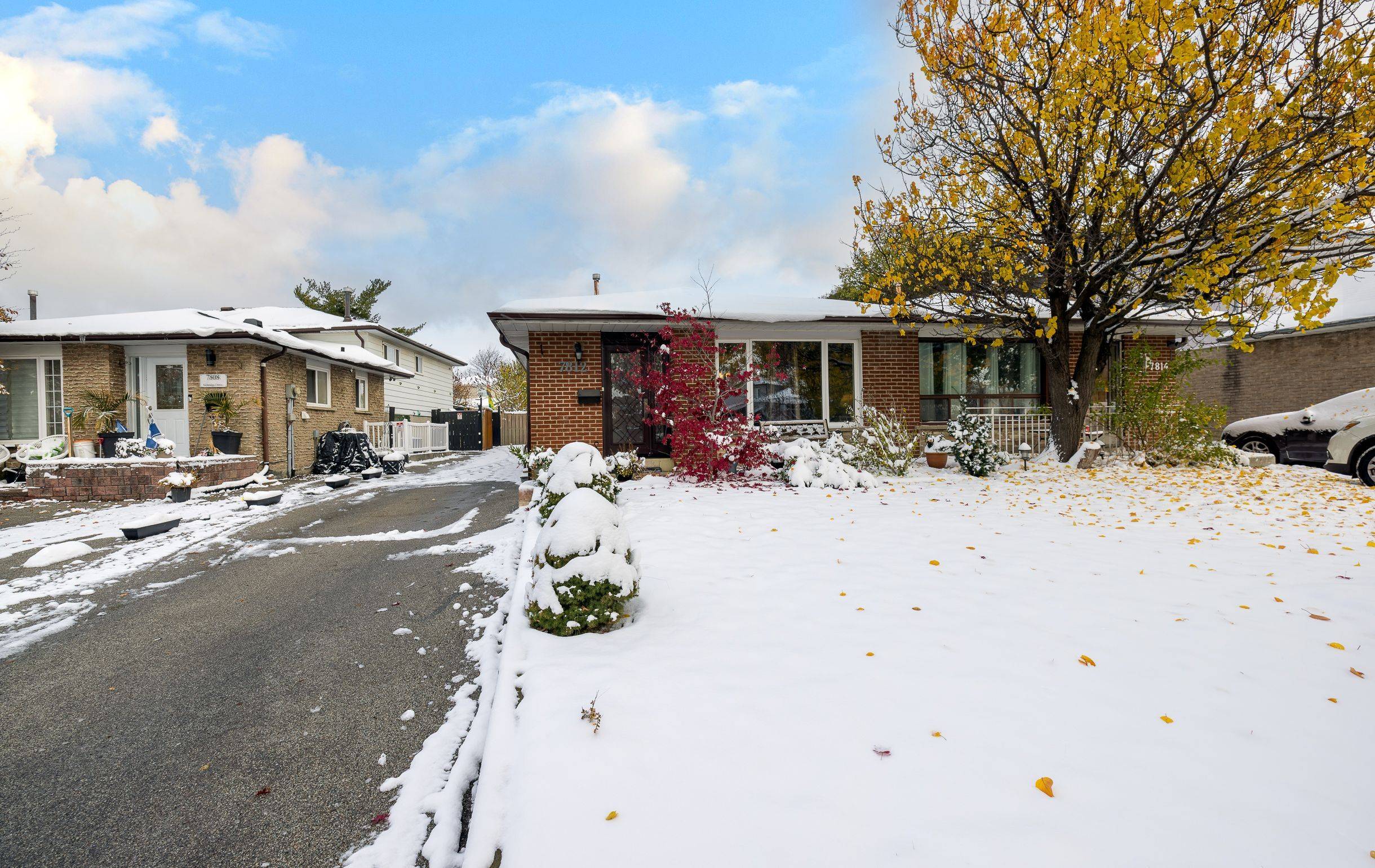 Mississauga, ON L4T 3J6,7812 Kittridge DR