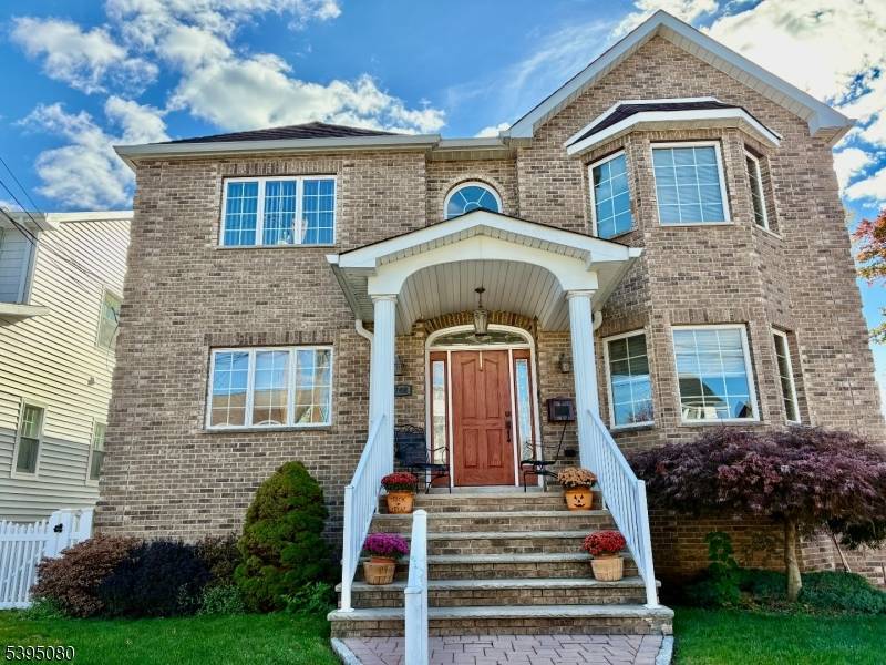 Lyndhurst Twp., NJ 07071,748 6Th St