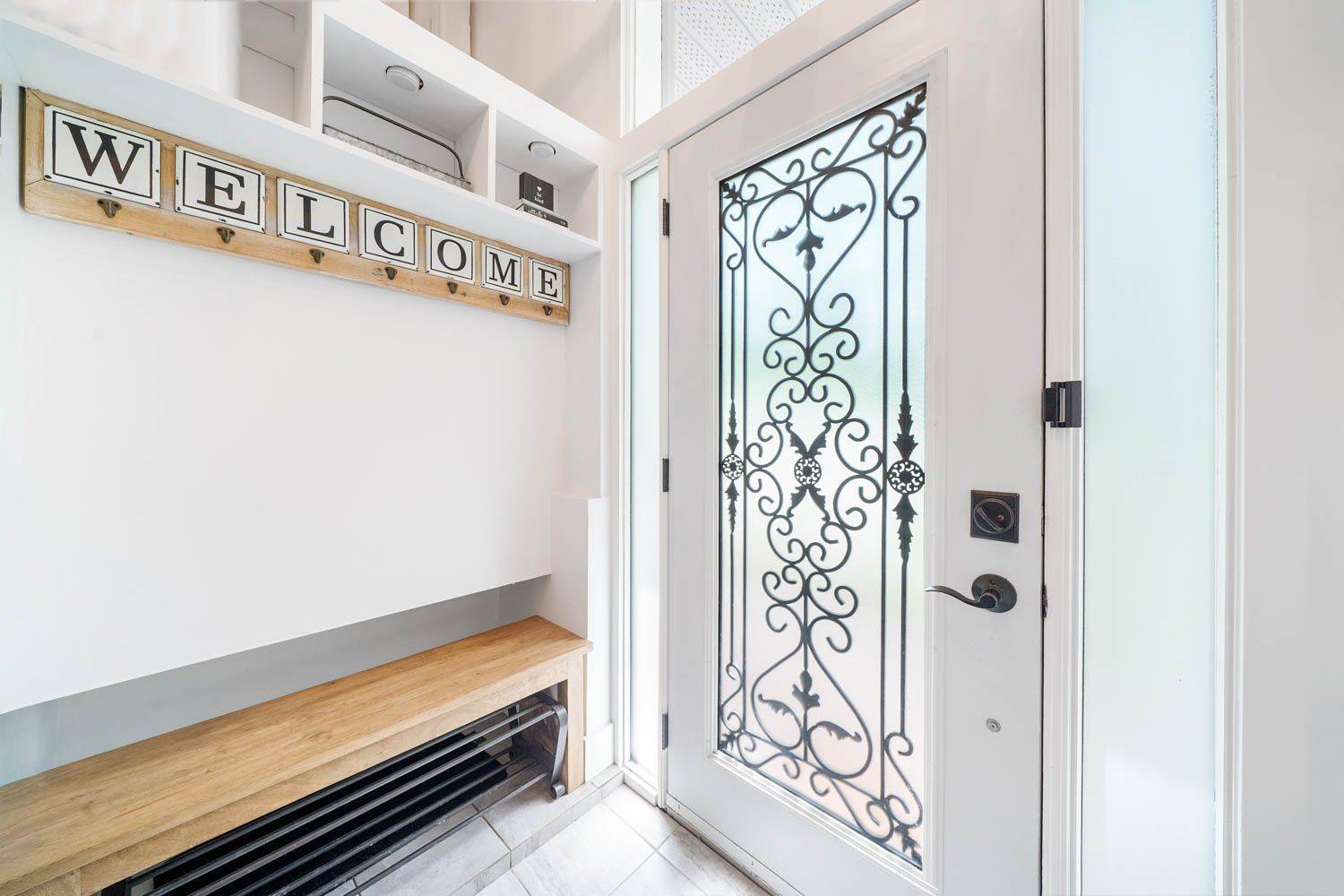 Springwater, ON L0L 1X1,2 Noraline AVE