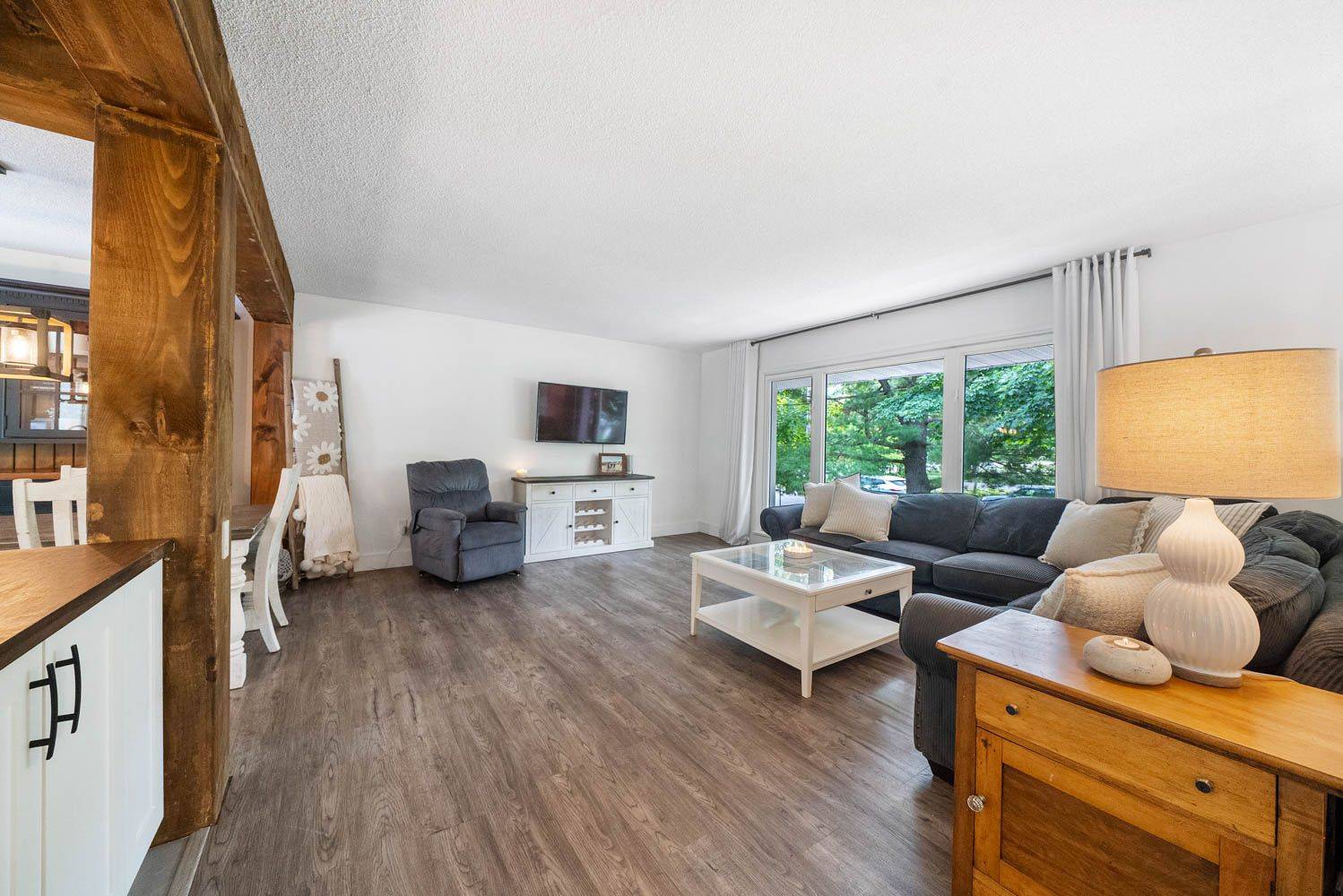 Springwater, ON L0L 1X1,2 Noraline AVE