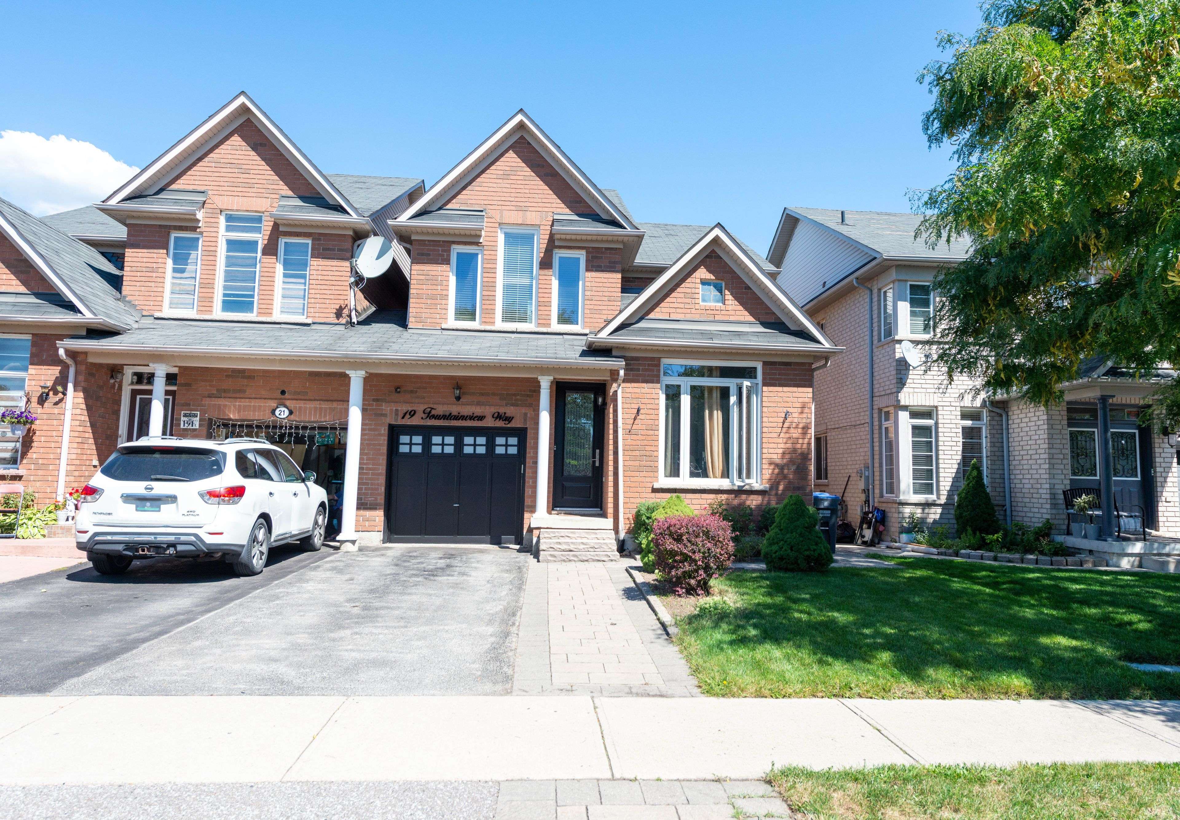 Brampton, ON L6S 6K4,19 Fountainview WAY