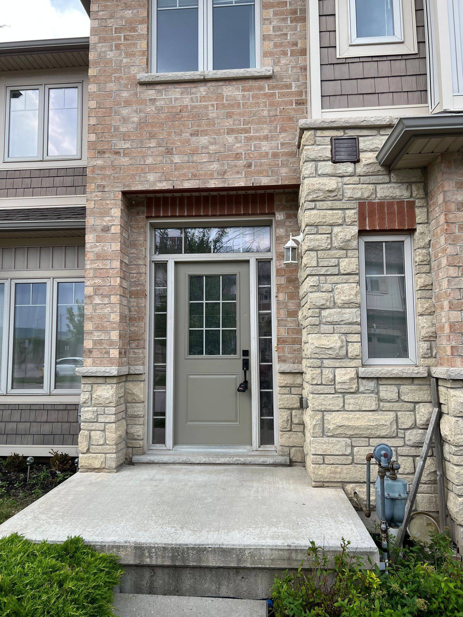 Grimsby, ON L3M 0G1,8 Lakelawn RD #62