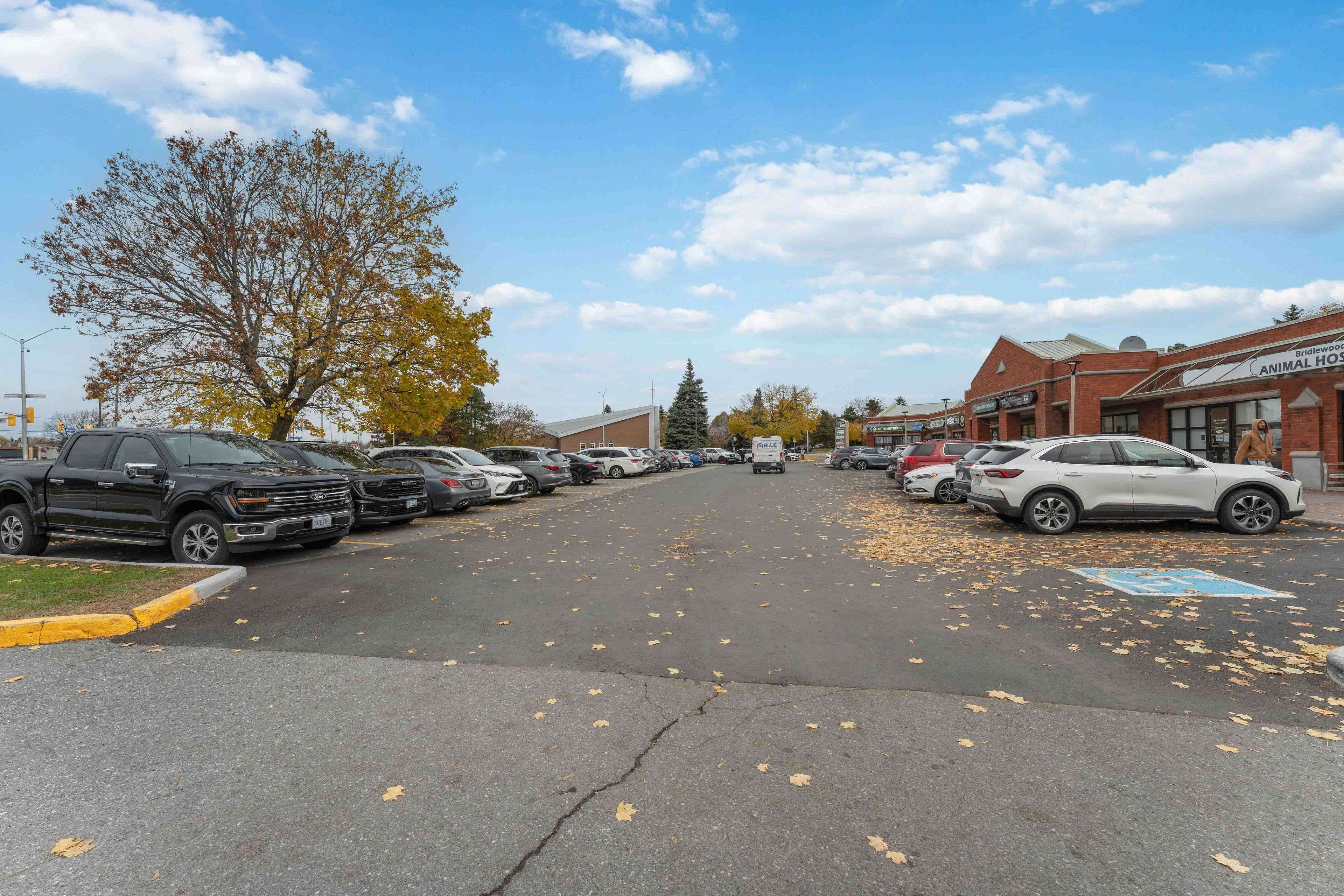 Kanata, ON K2M 2G1,701 Eagleson RD