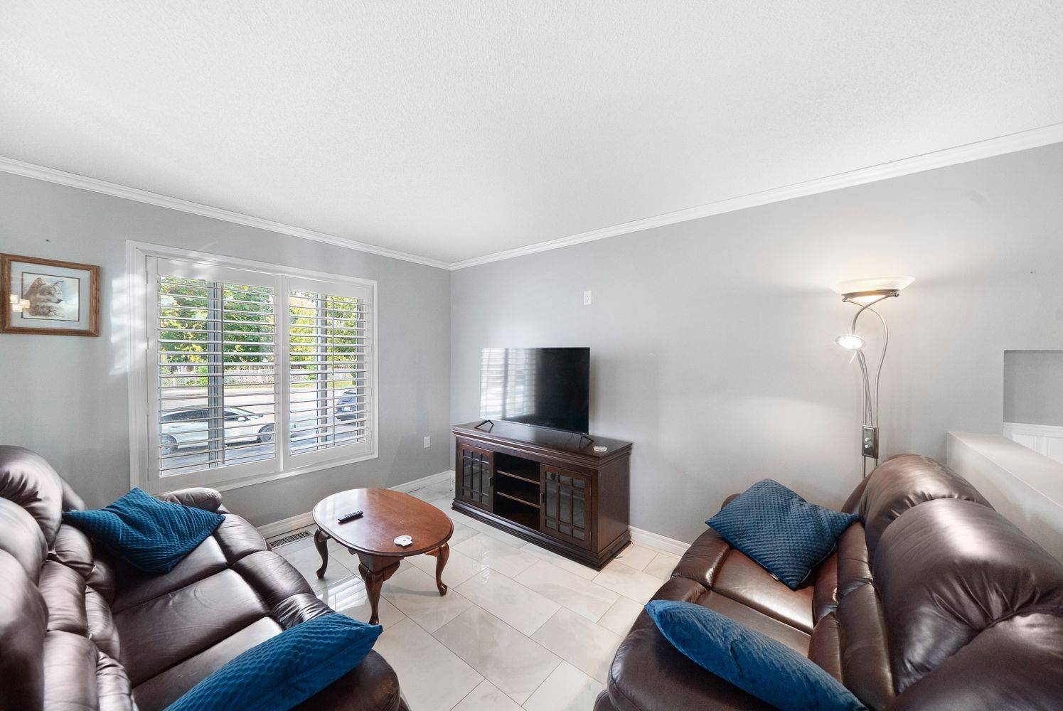 Orillia, ON L3V 7V6,28 Keith ST