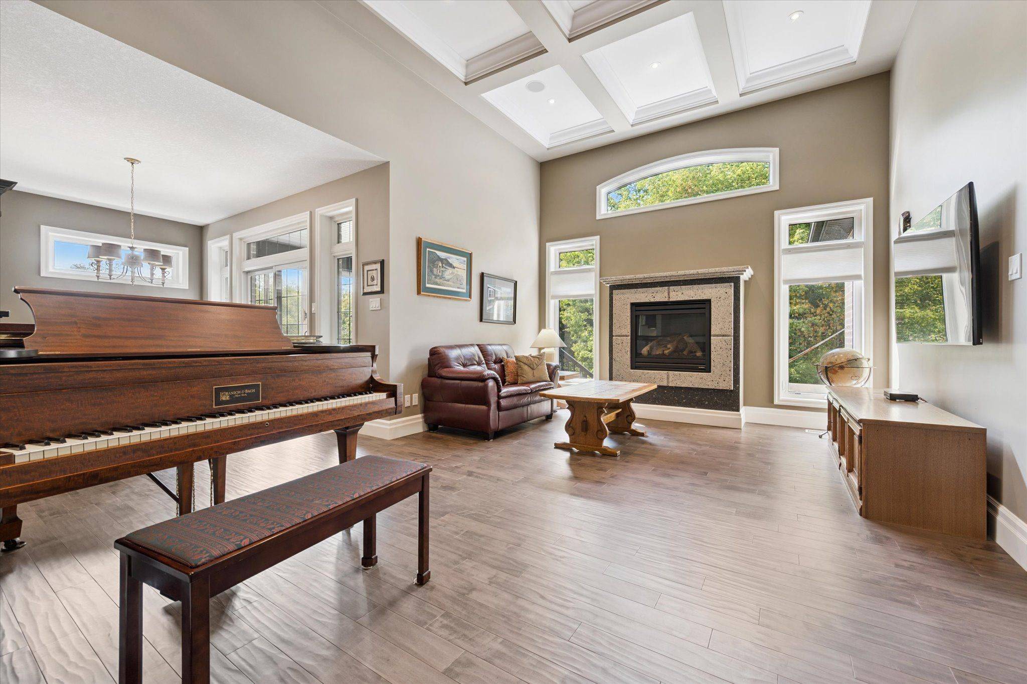 Waterloo, ON N2K 0C3,609 Pelham ST