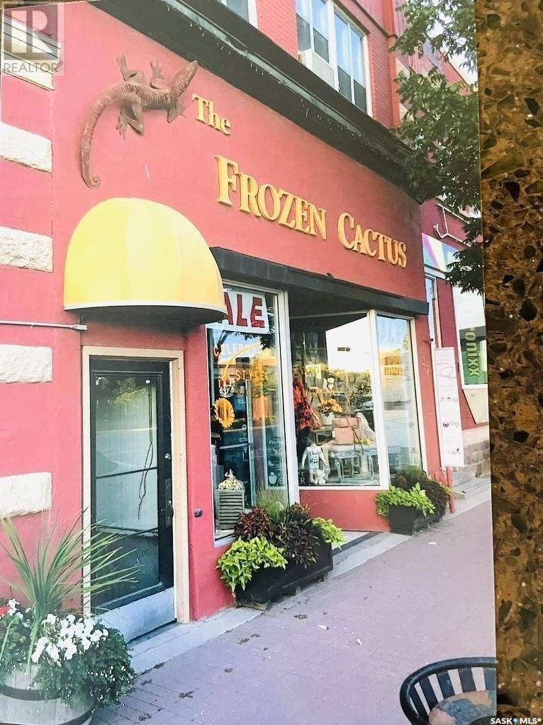 Yorkton, SK S3N 0K4,37 Broadway STREET E