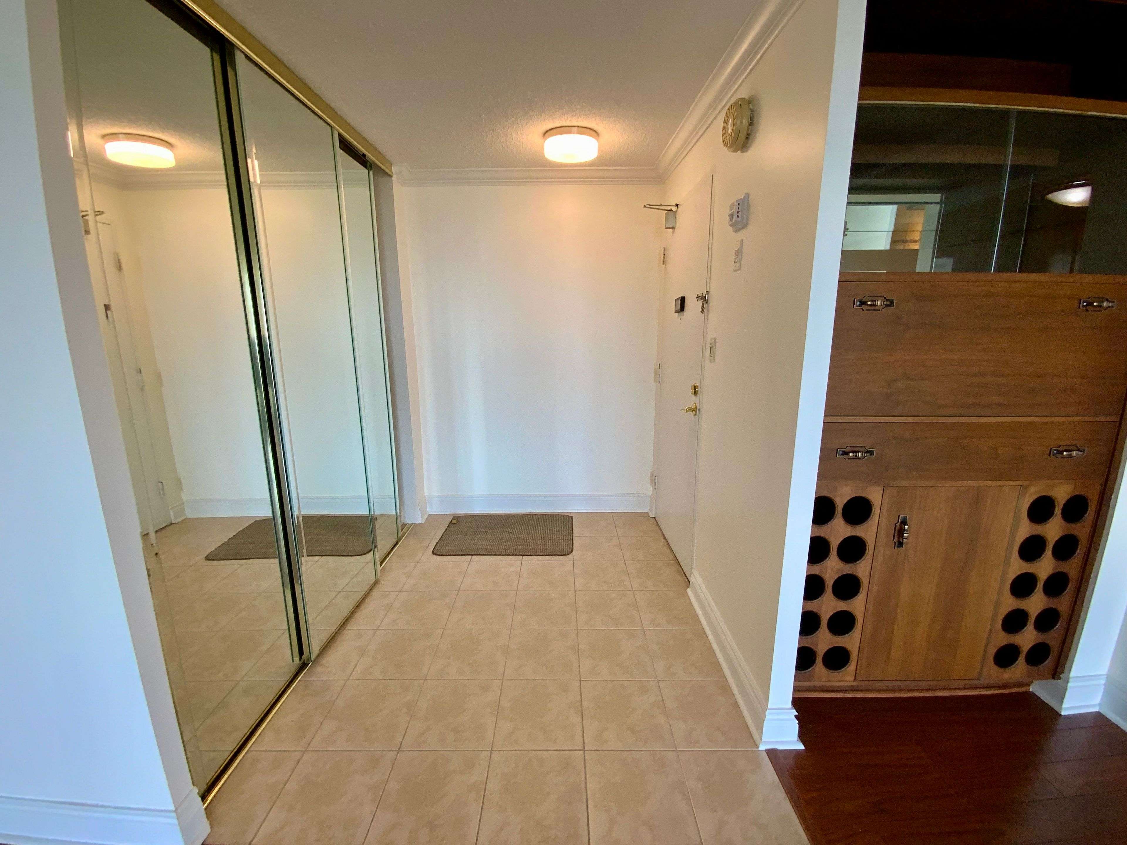 Overbrook - Castleheights And Area, ON K1K 3Y4,665 Bathgate DR #1708