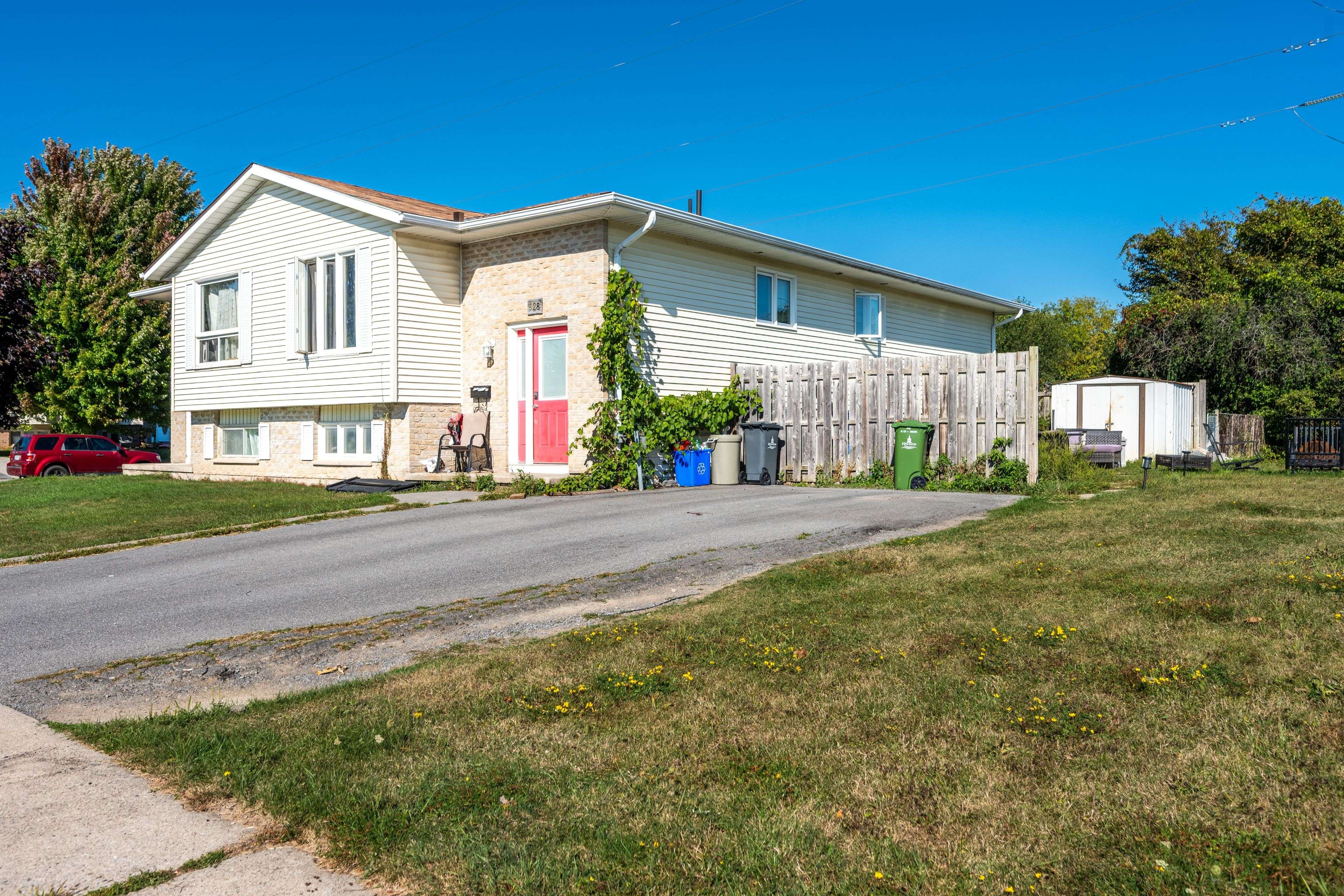 Kingston, ON K7M 7Y4,828 Bigham CT