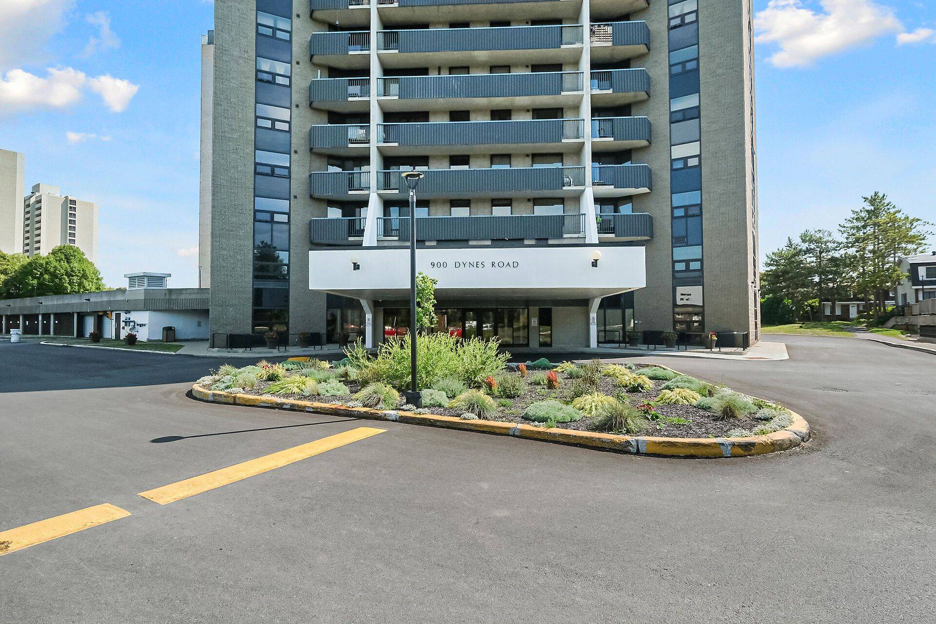 Mooneys Bay - Carleton Heights And Area, ON K2C 3L6,900 Dynes RD #1904