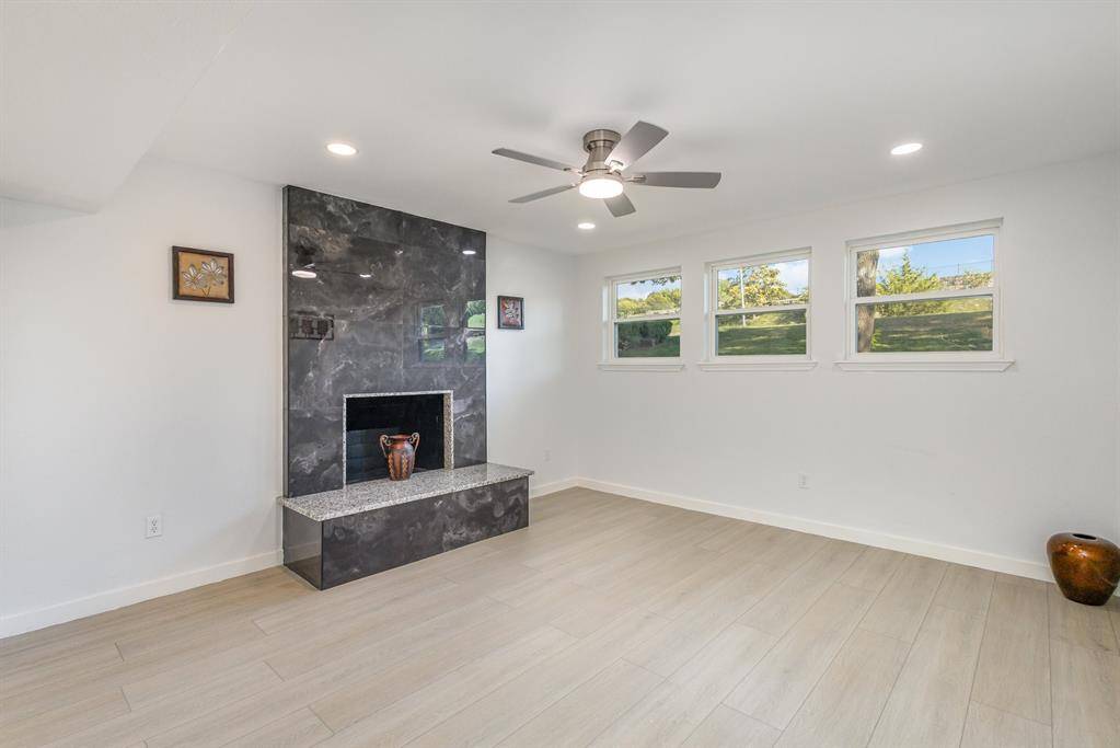 Dallas, TX 75232,707 W Red Bird Lane