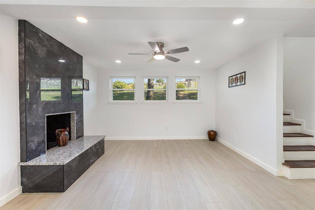 Dallas, TX 75232,707 W Red Bird Lane