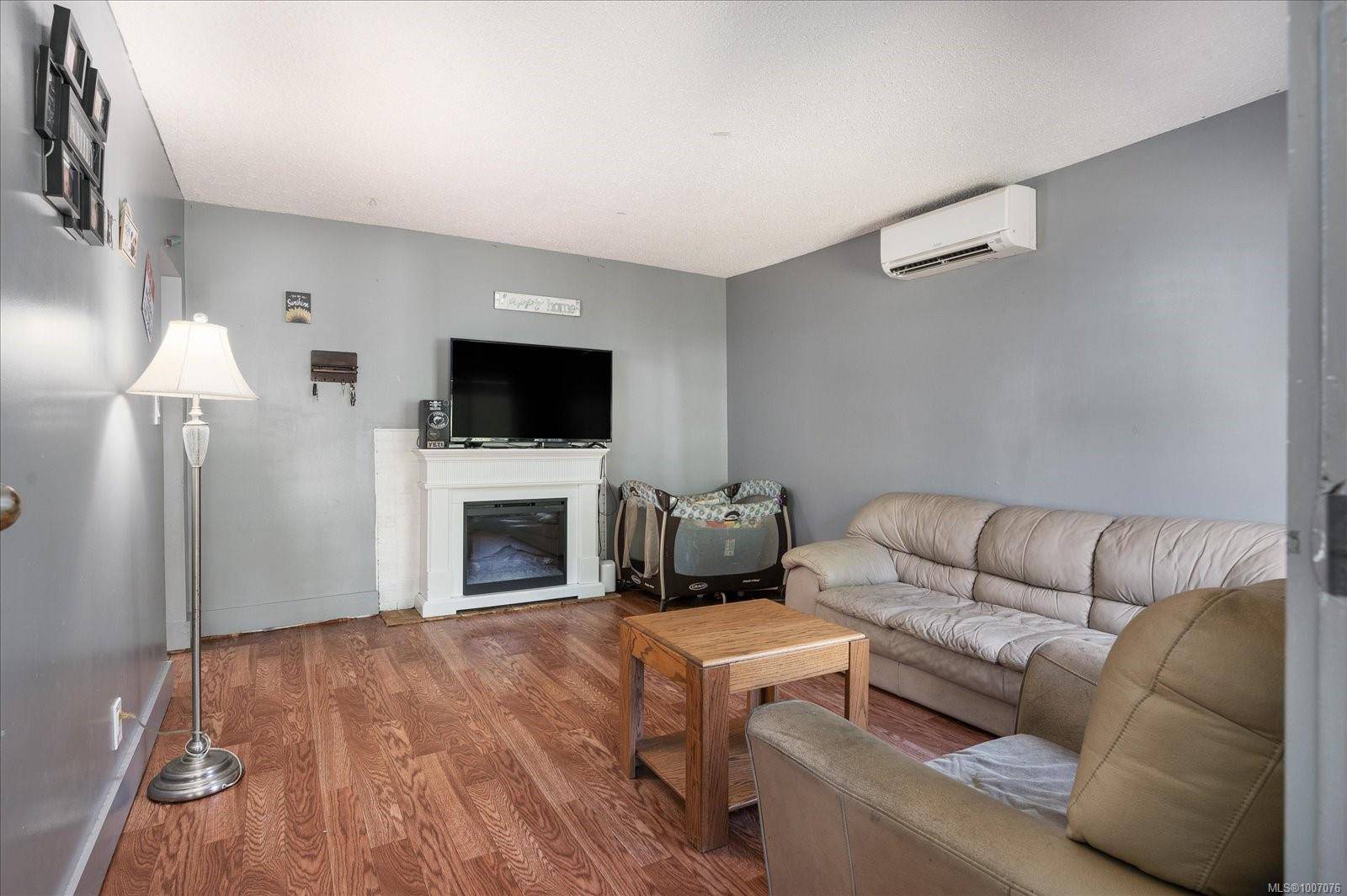 Nanaimo, BC V9R 2C1,369 Pine St