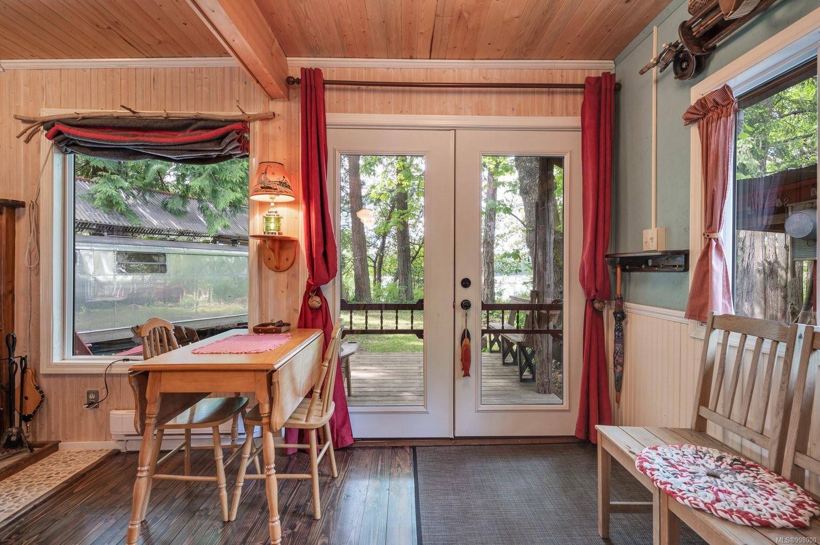 Protection Island, BC V9R 6R1,24 Pirates Lane