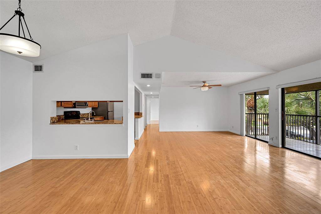 Oakland Park, FL 33309,3007 N Oakland Forest Dr #302