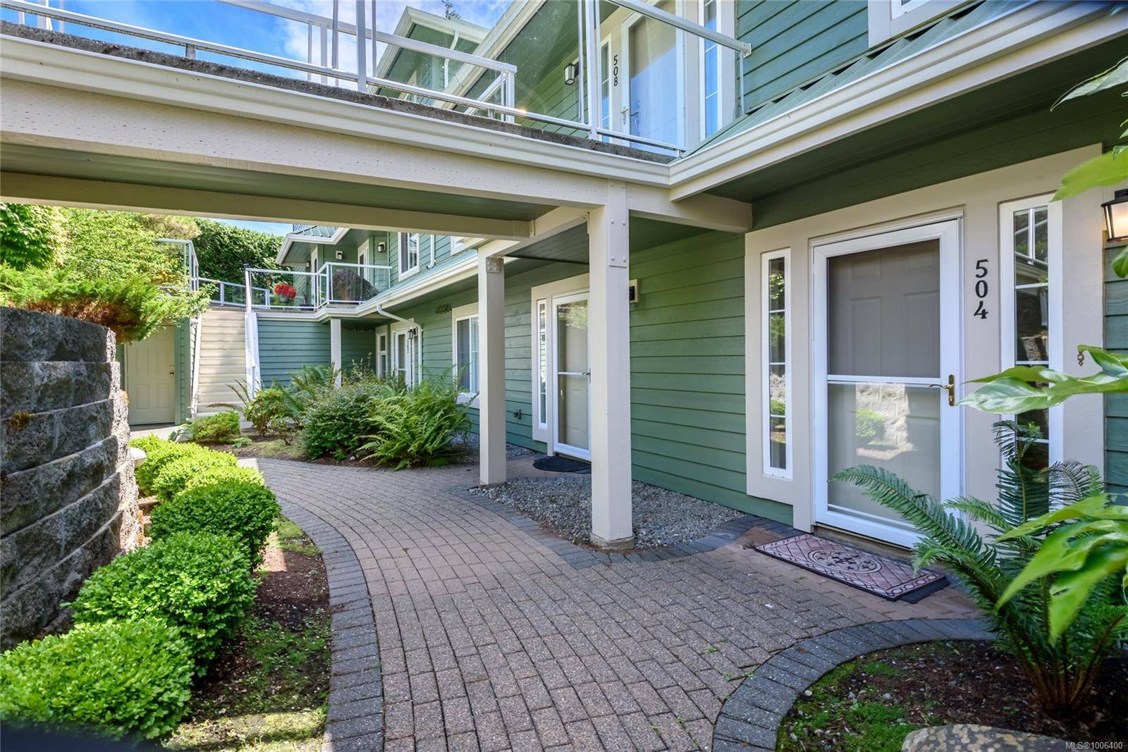 Comox, BC V9M 1X6,2275 Comox Ave #504